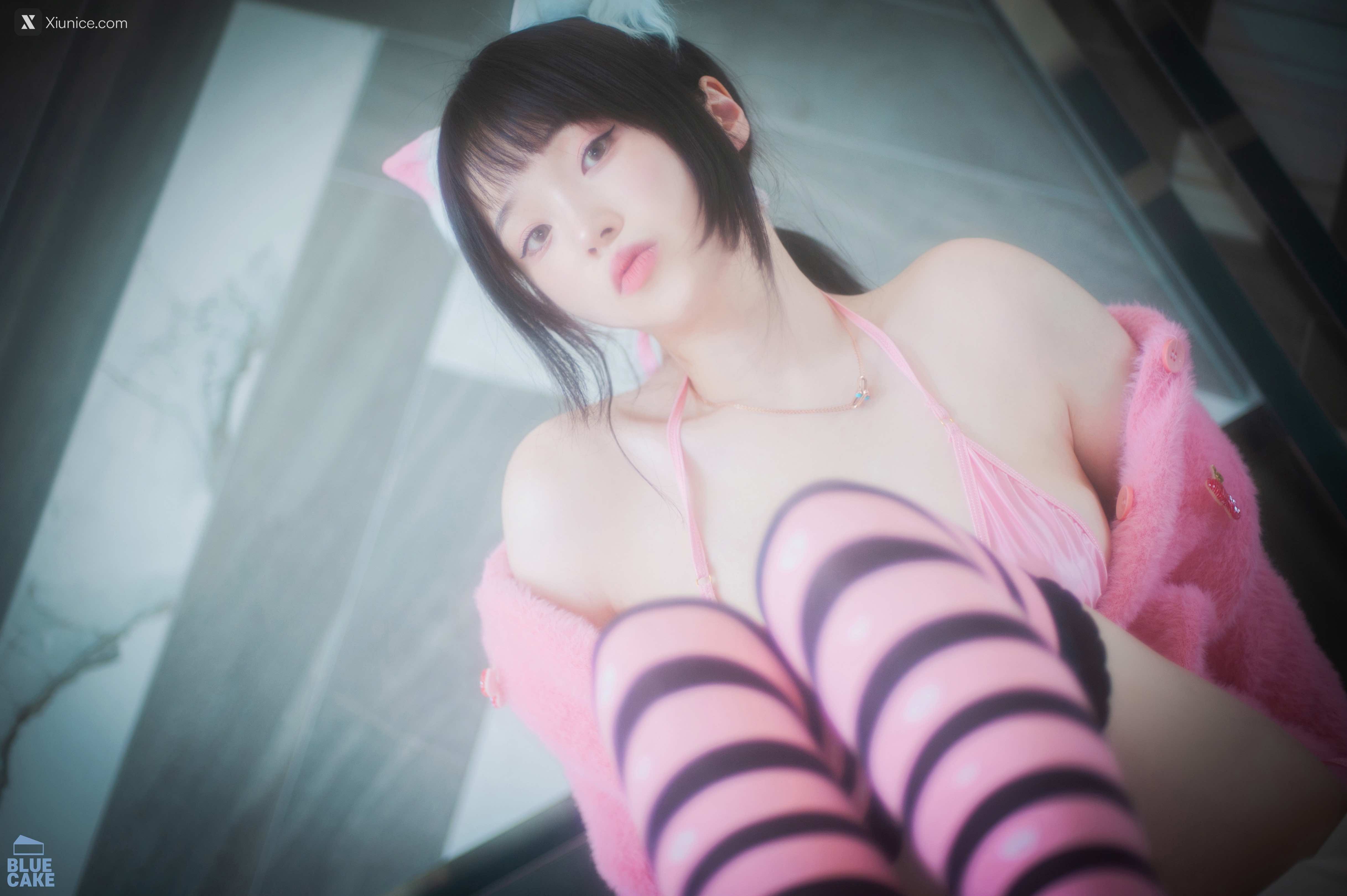 BLUECAKE Bambi (밤비) Naughty Cats Pink & Mint RED 14