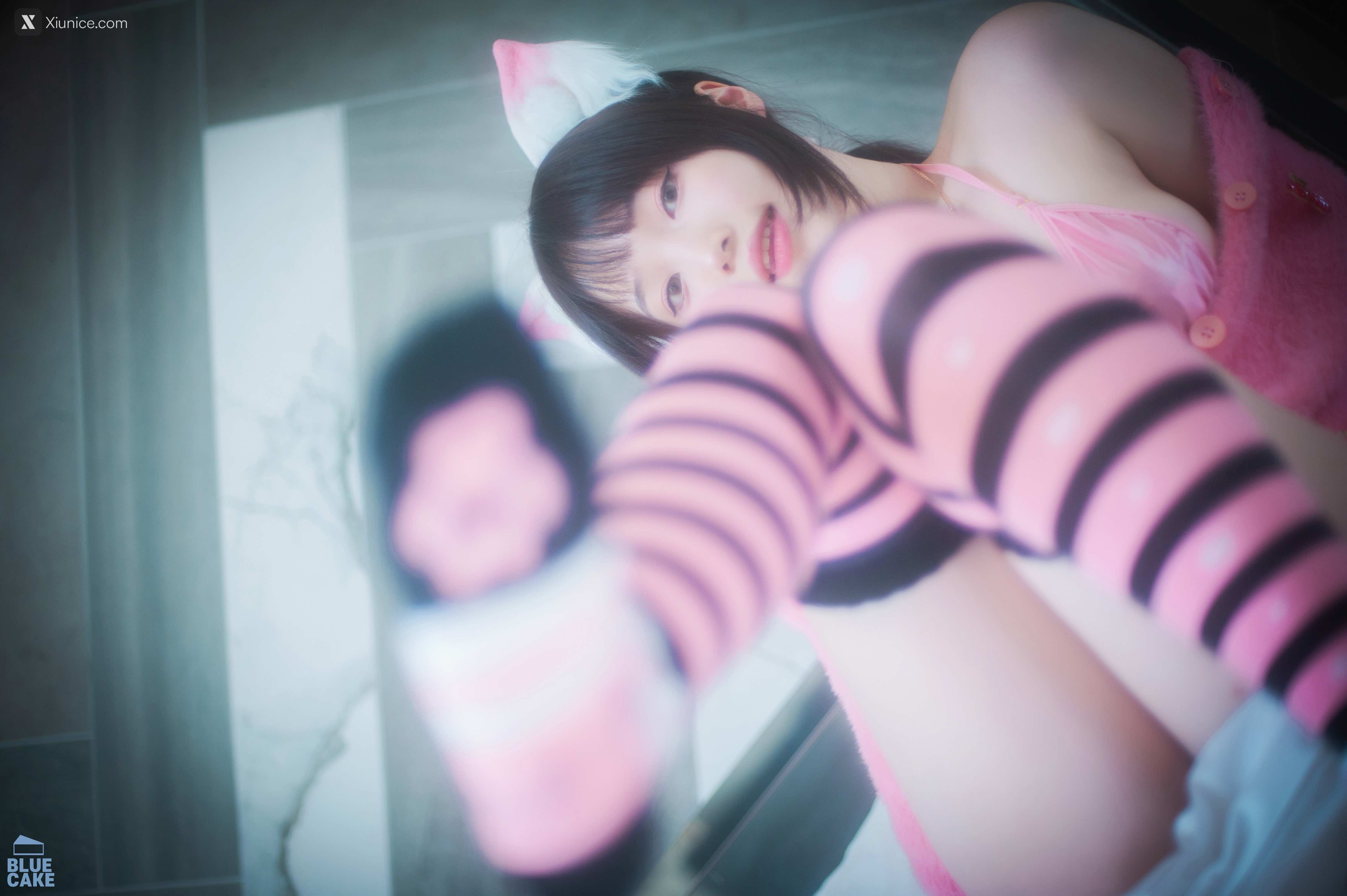BLUECAKE Bambi (밤비) Naughty Cats Pink & Mint RED 16