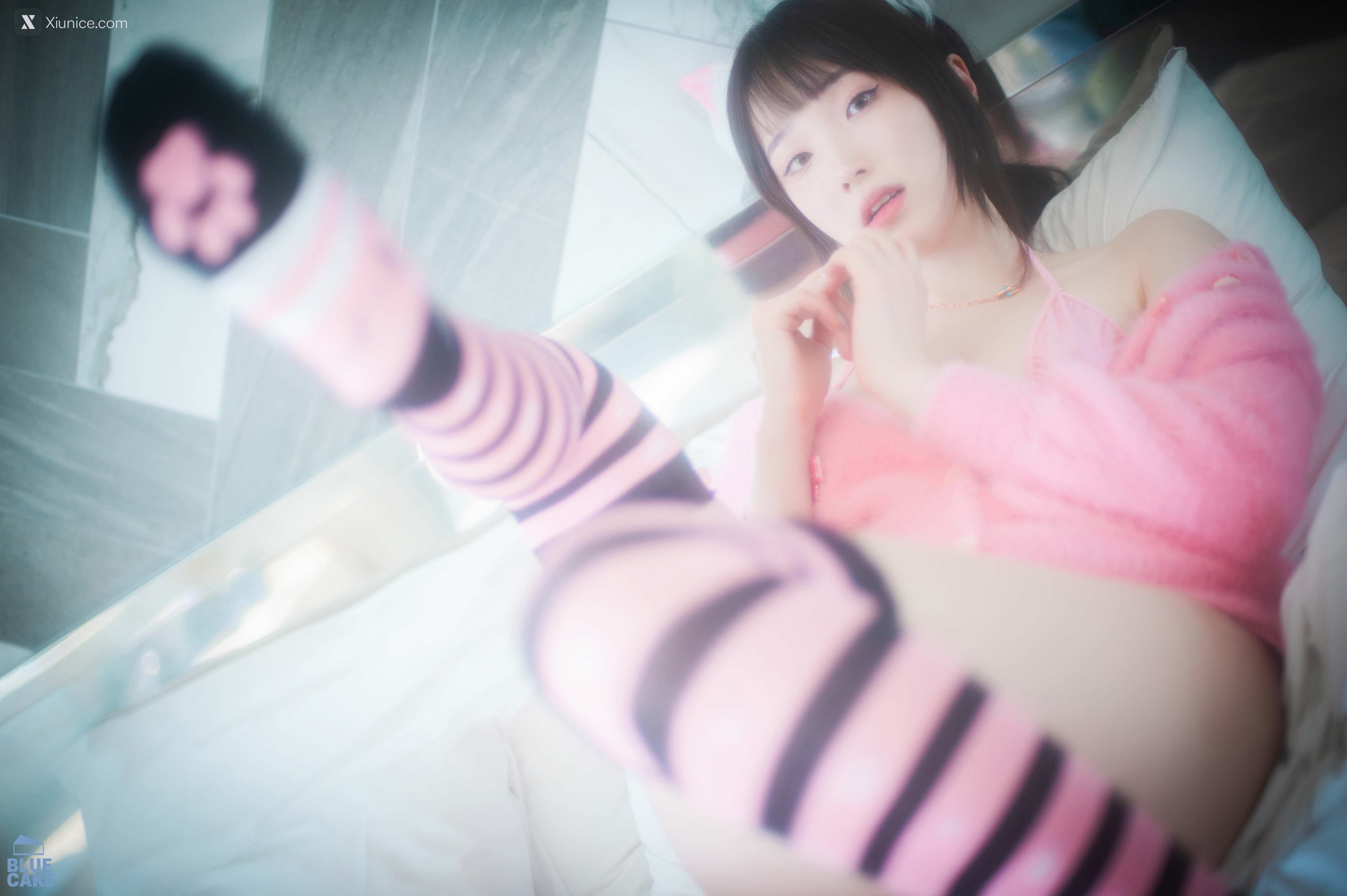 BLUECAKE Bambi (밤비) Naughty Cats Pink & Mint RED 18