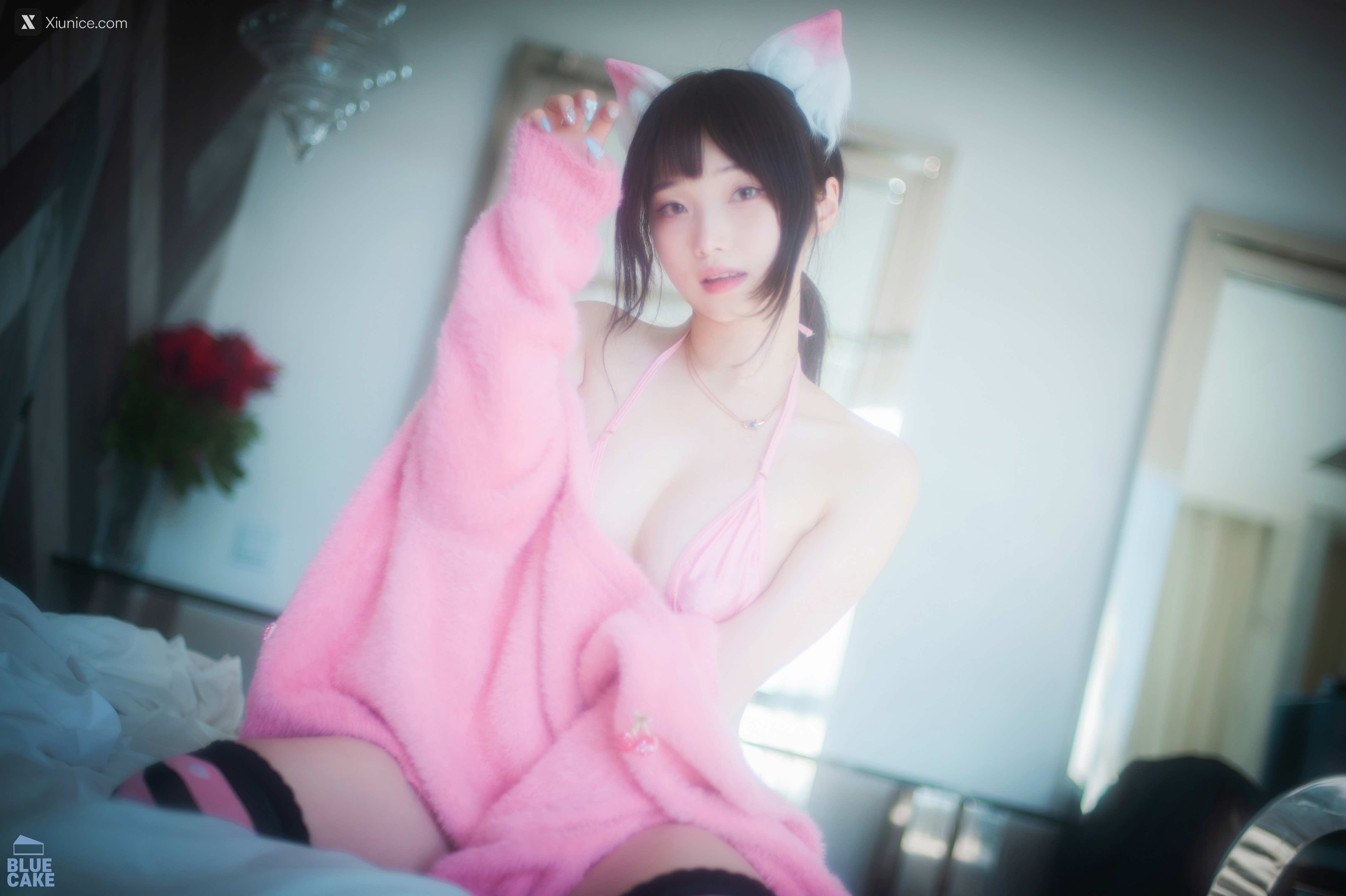 BLUECAKE Bambi (밤비) Naughty Cats Pink & Mint RED 74