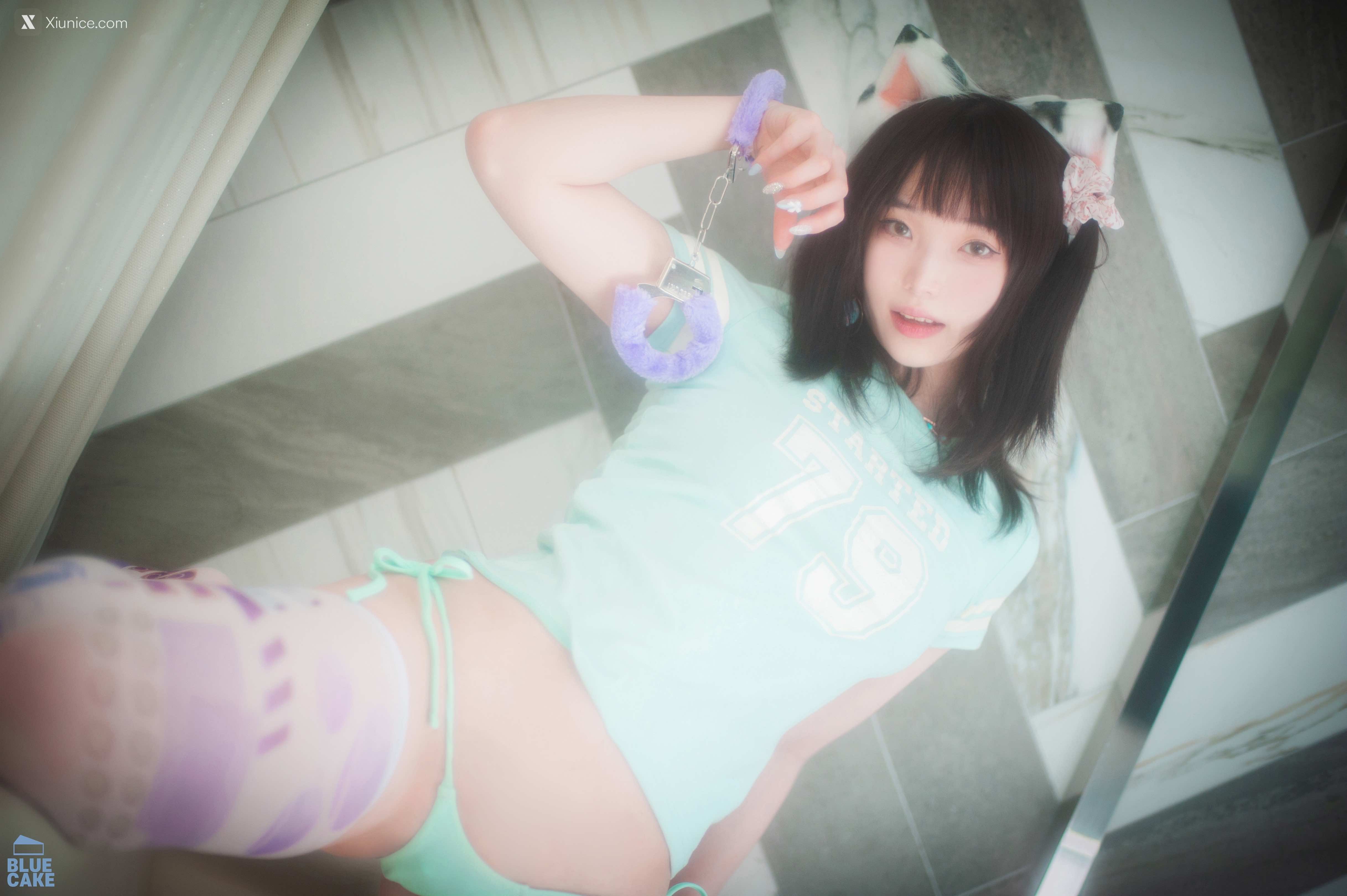 BLUECAKE Bambi (밤비) Naughty Cats Pink & Mint RED 90