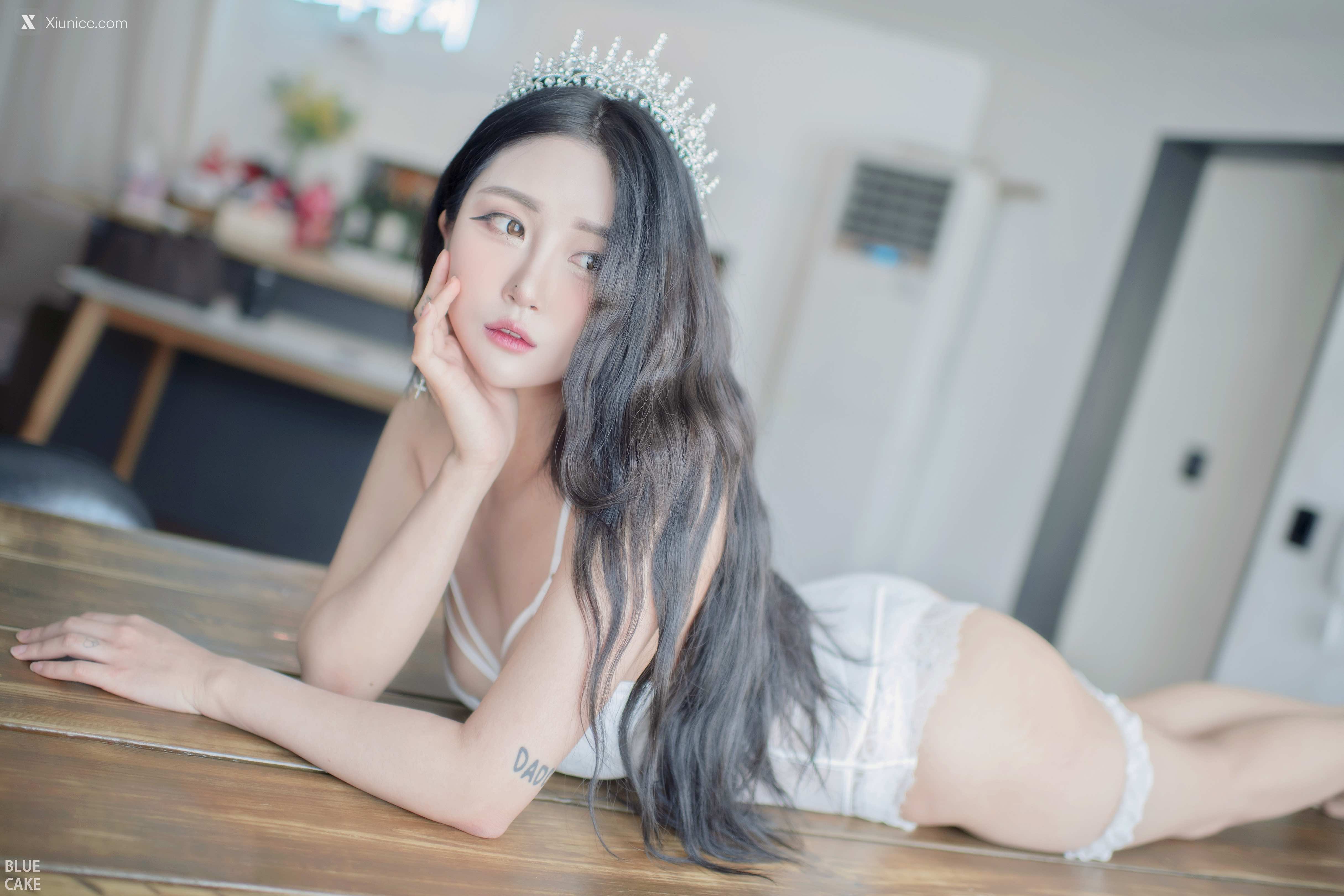 BLUECAKE Bomi (보미) Happy Bomiday 37