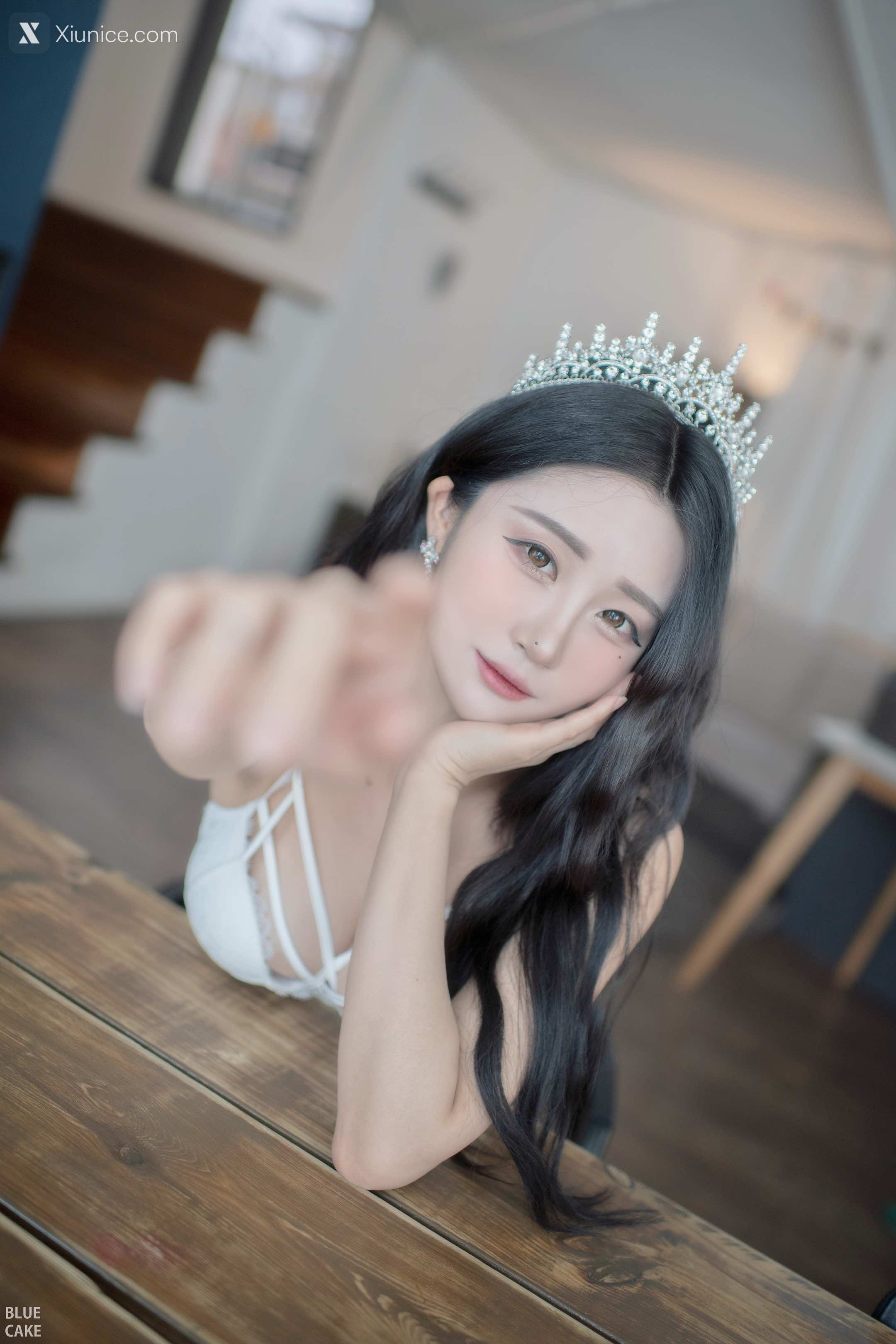 BLUECAKE Bomi (보미) Happy Bomiday 41