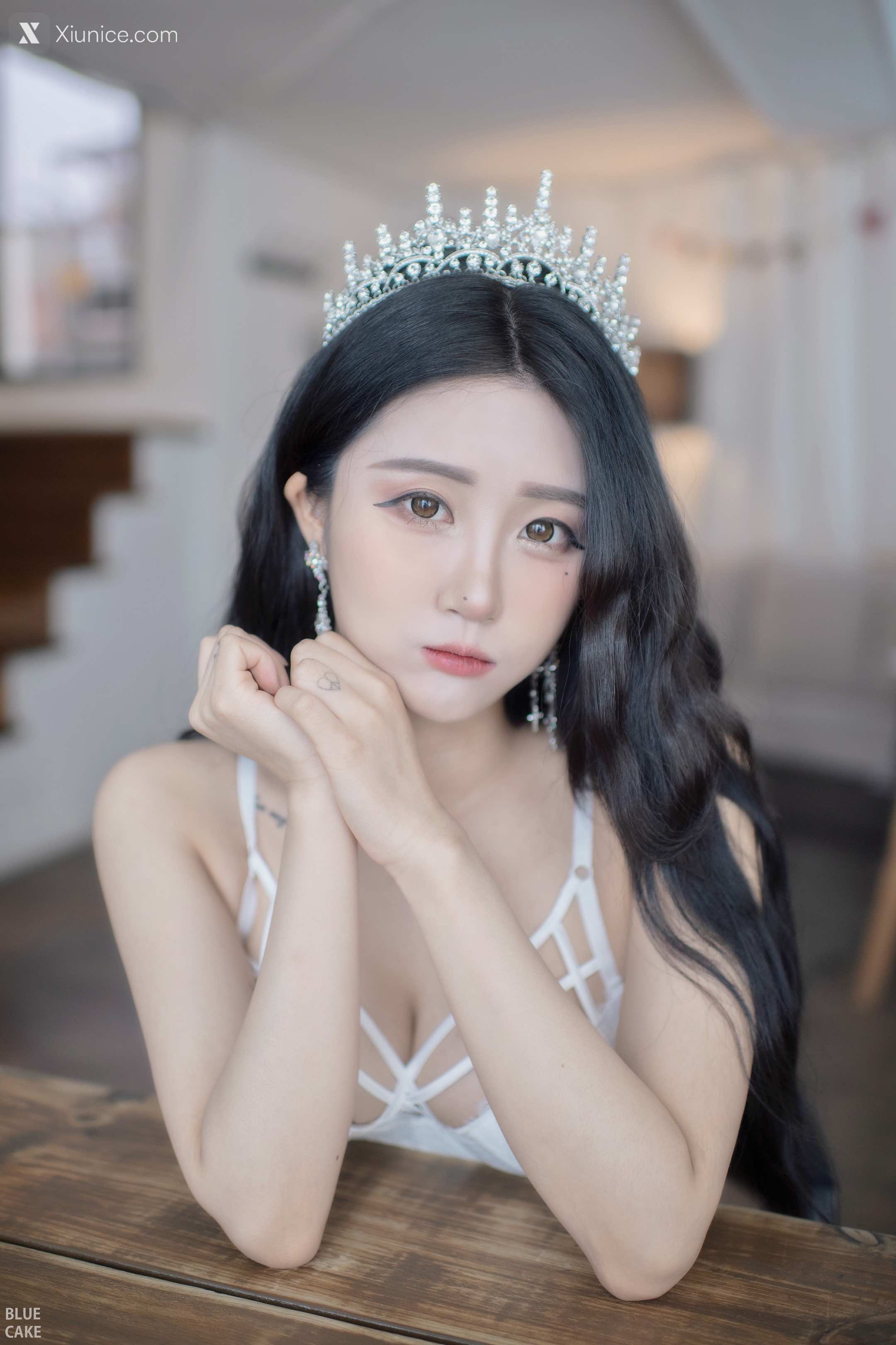 BLUECAKE Bomi (보미) Happy Bomiday 42