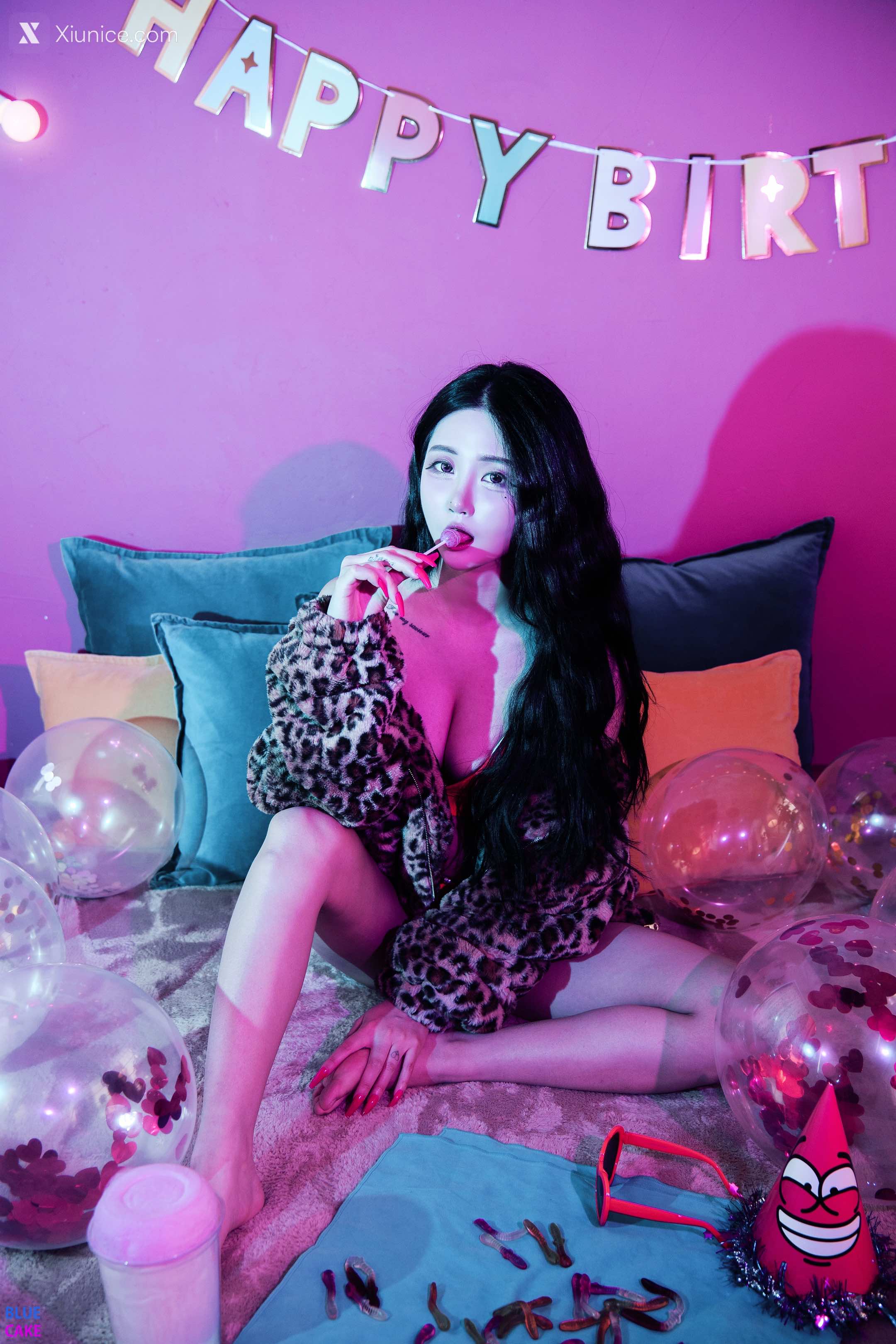 BLUECAKE Bomi (보미) Happy Bomiday 48