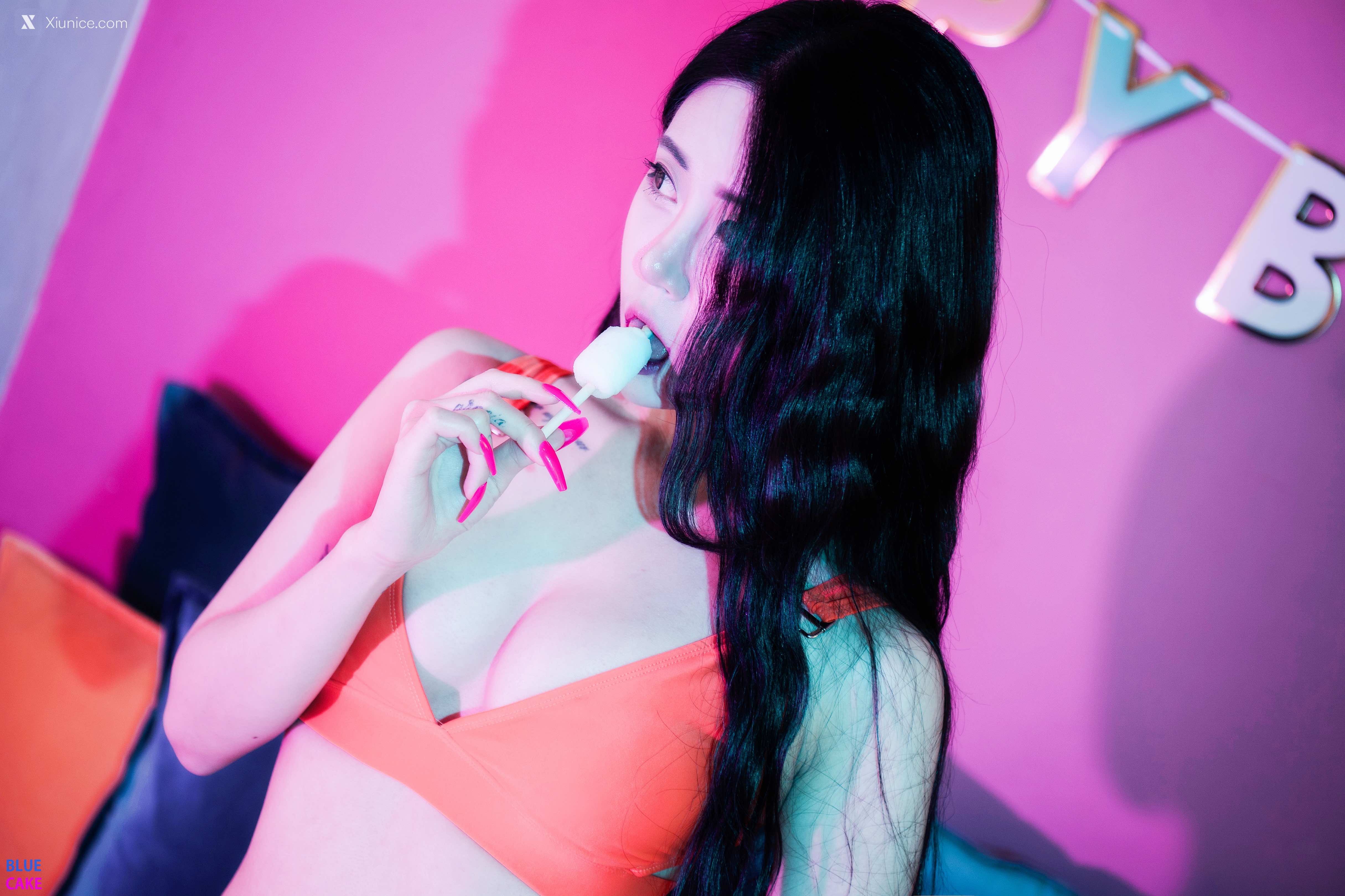 BLUECAKE Bomi (보미) Happy Bomiday 56