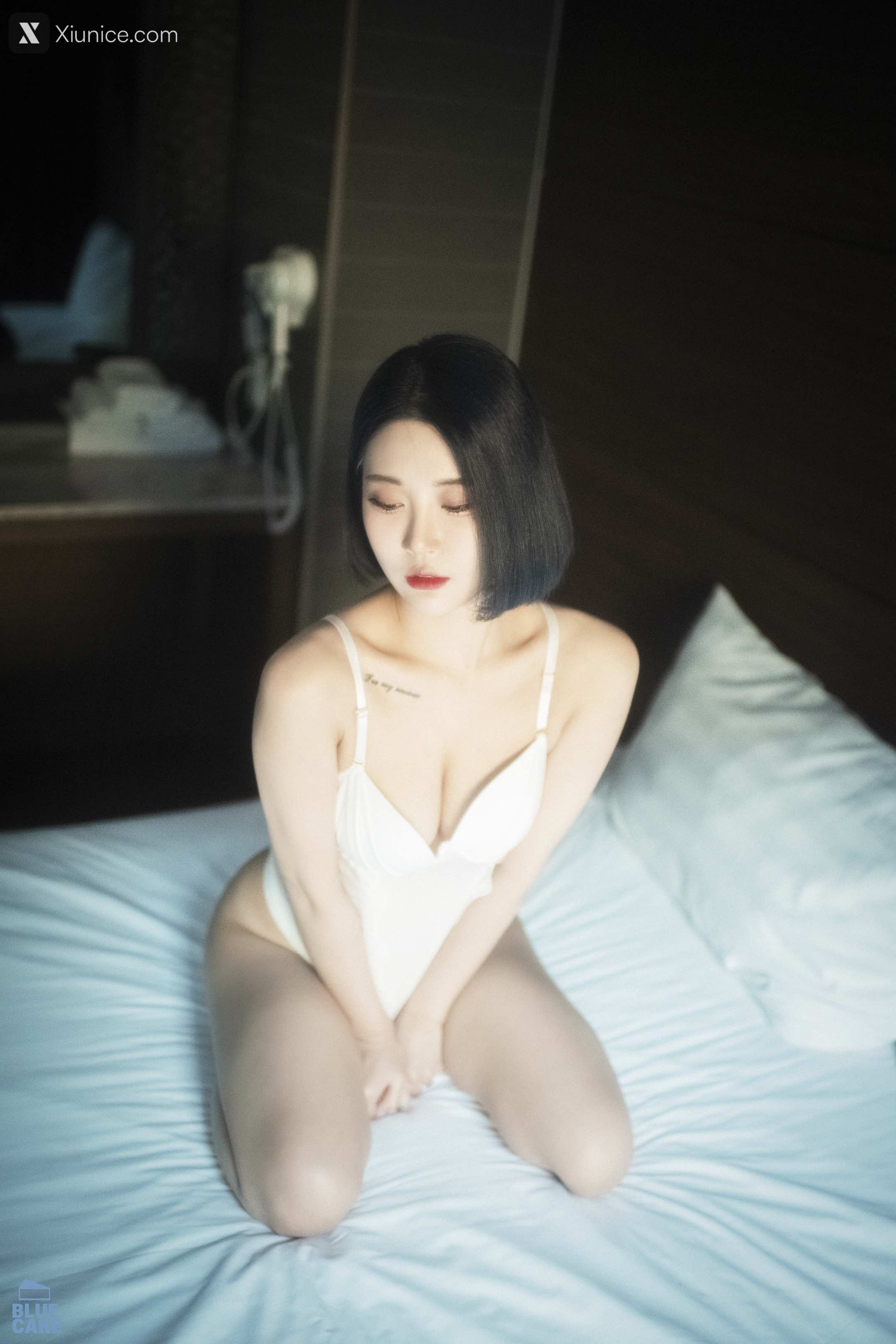 BLUECAKE Bomi (보미) SECRET 69