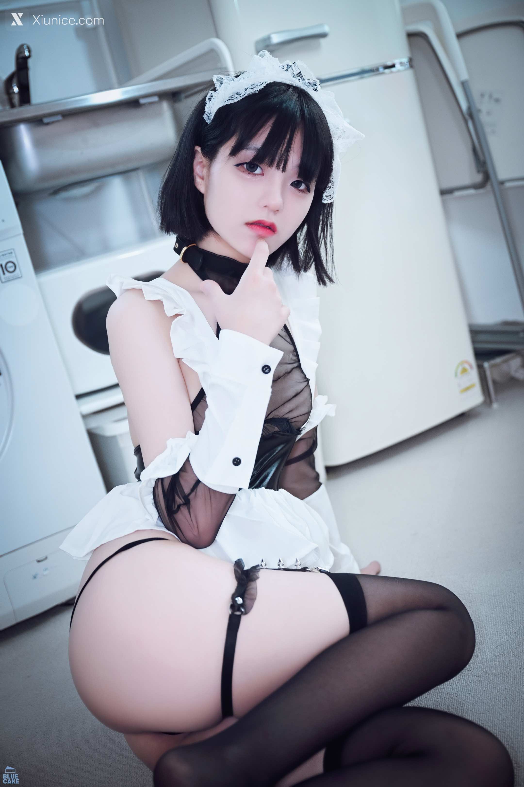 BLUECAKE Jeong Jenny (정제니) Maid Cosplay 67