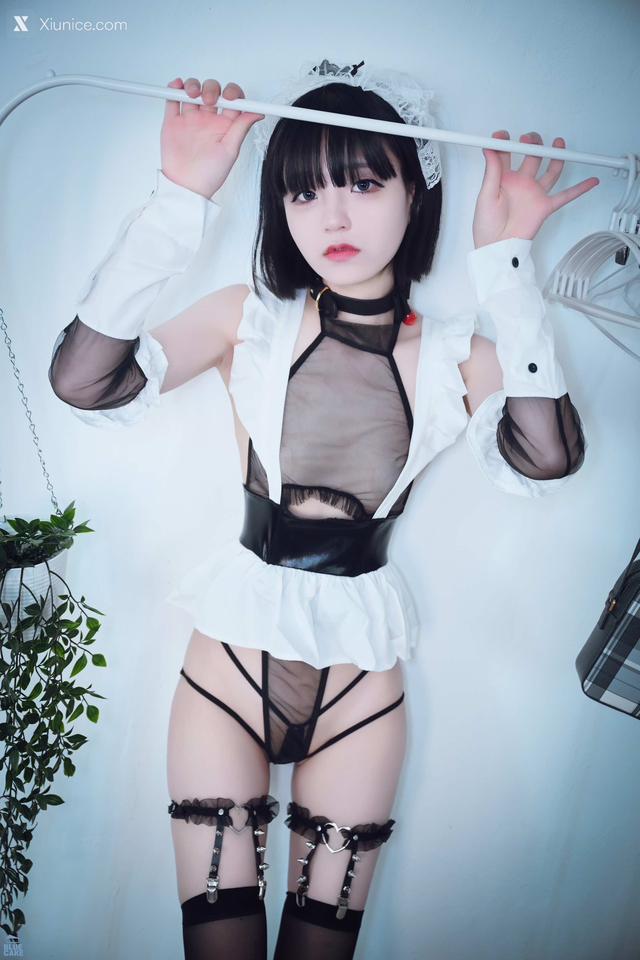 BLUECAKE Jeong Jenny (정제니) Maid Cosplay 81