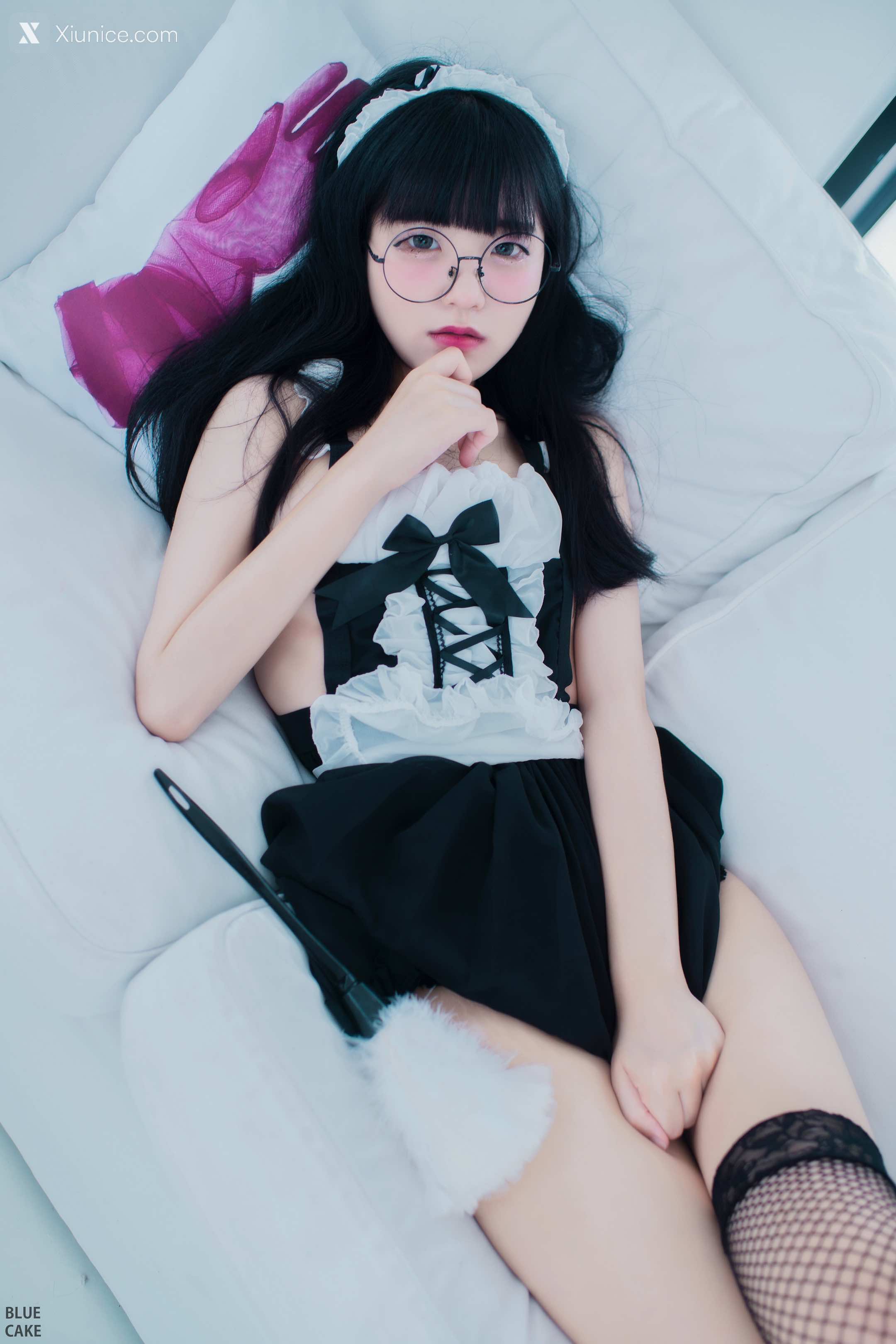 BLUECAKE Jeong Jenny (정제니) WHITE 15