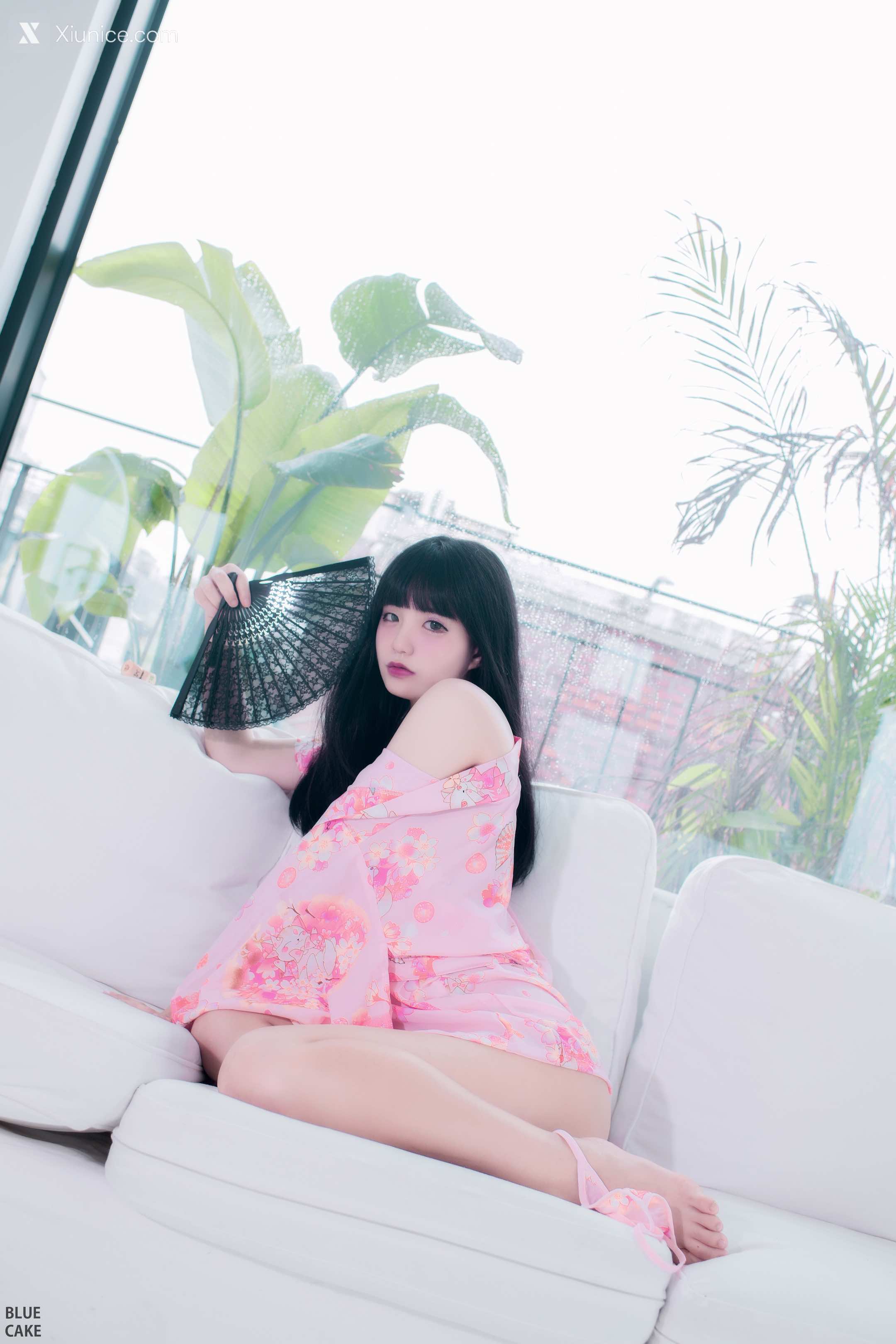 BLUECAKE Jeong Jenny (정제니) WHITE 33