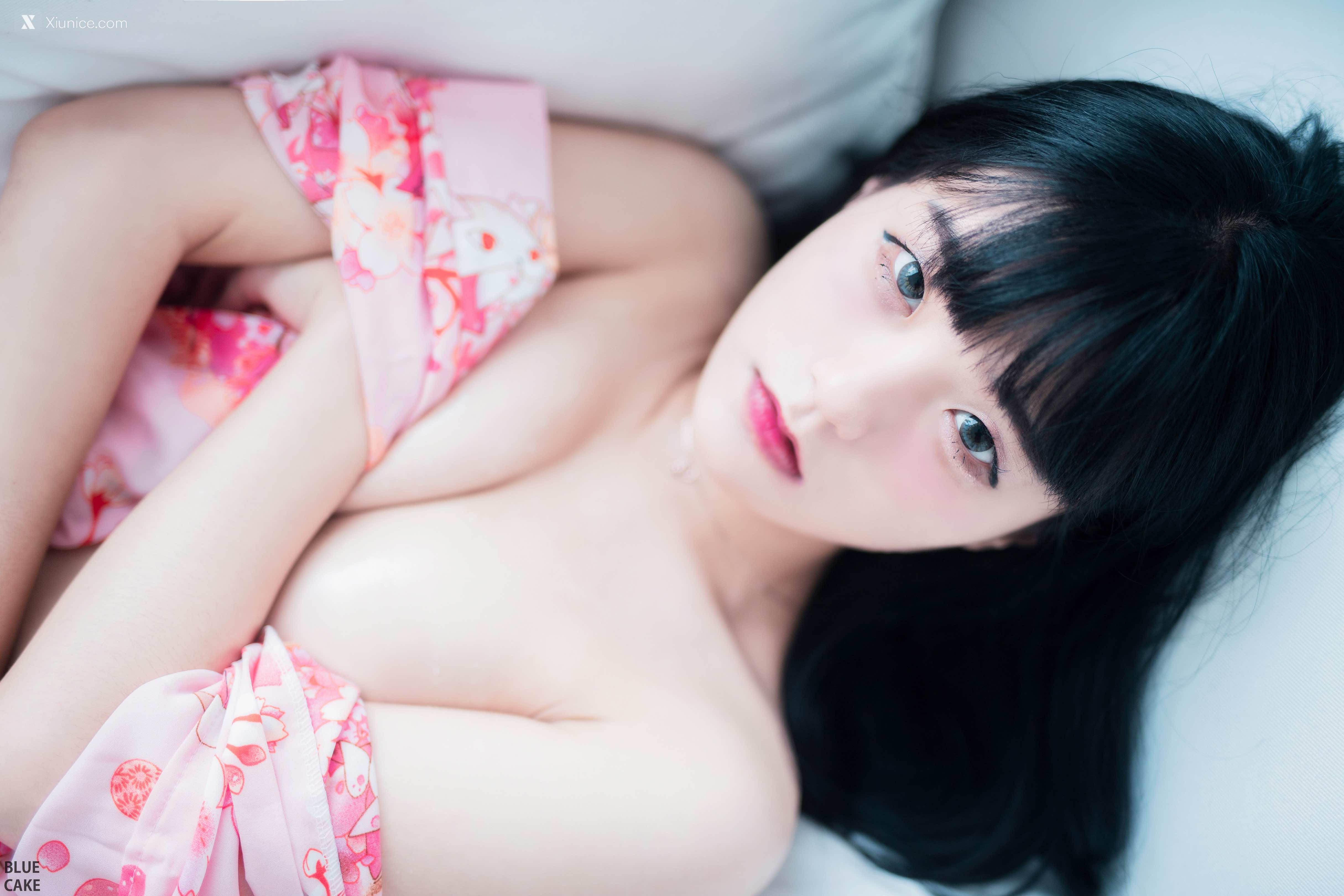 BLUECAKE Jeong Jenny (정제니) WHITE 44