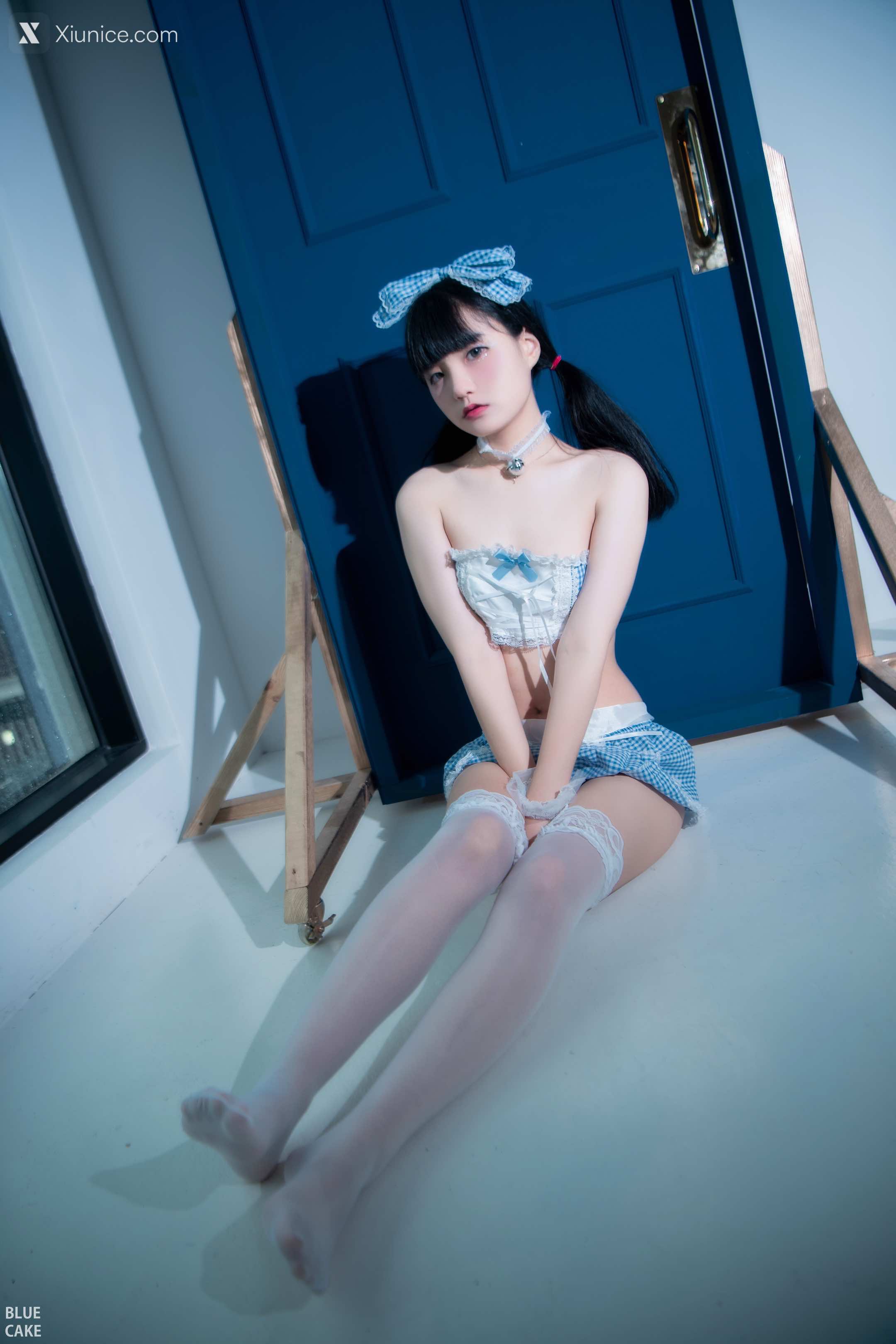 BLUECAKE Jeong Jenny (정제니) WHITE 54