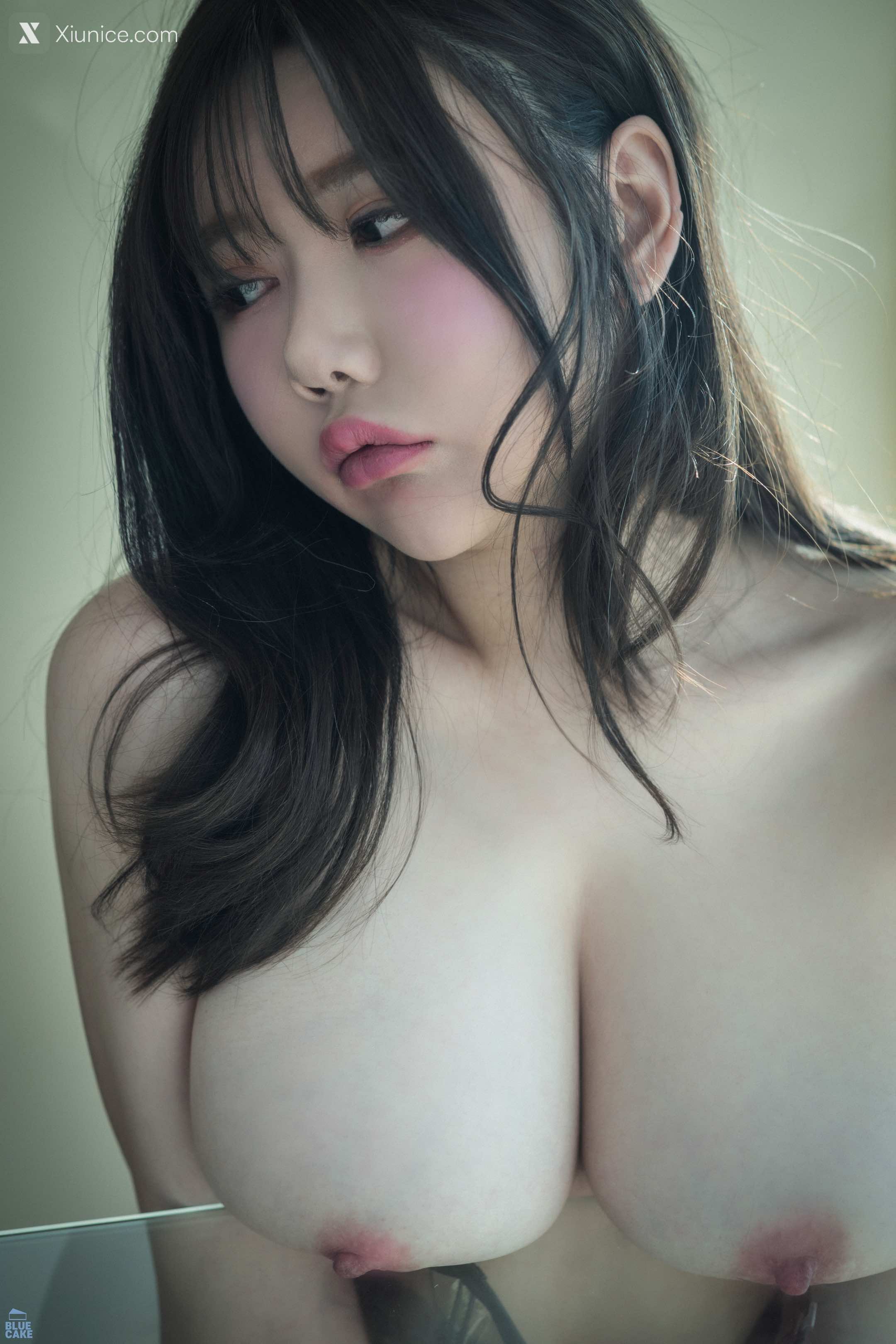 BLUECAKE SUA (지수아) Vol.05 Nude Bikini Black (RED+) 48