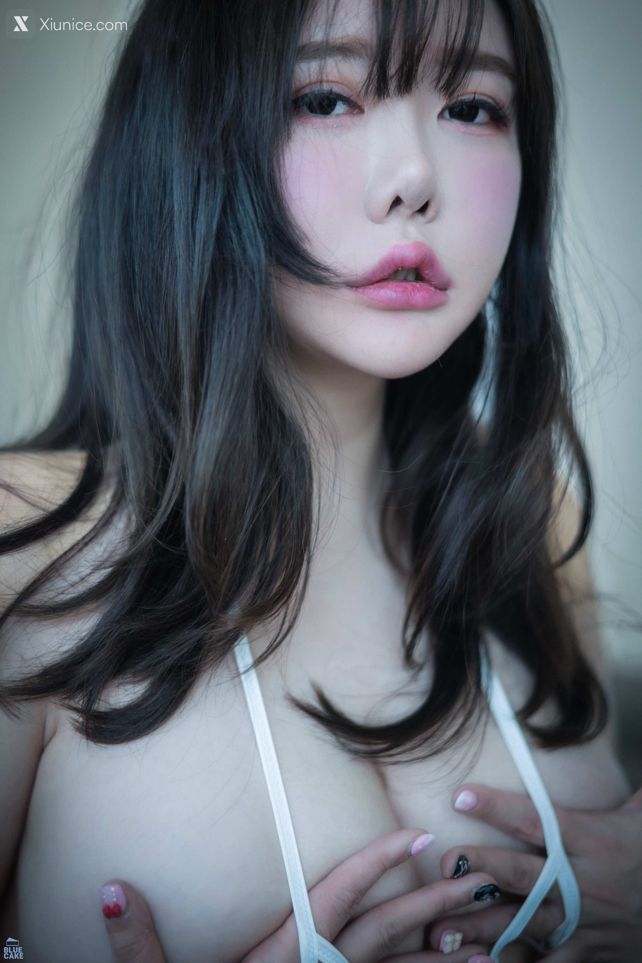 BLUECAKE SUA (지수아) Vol.05 Nude Bikini White (RED+) 36
