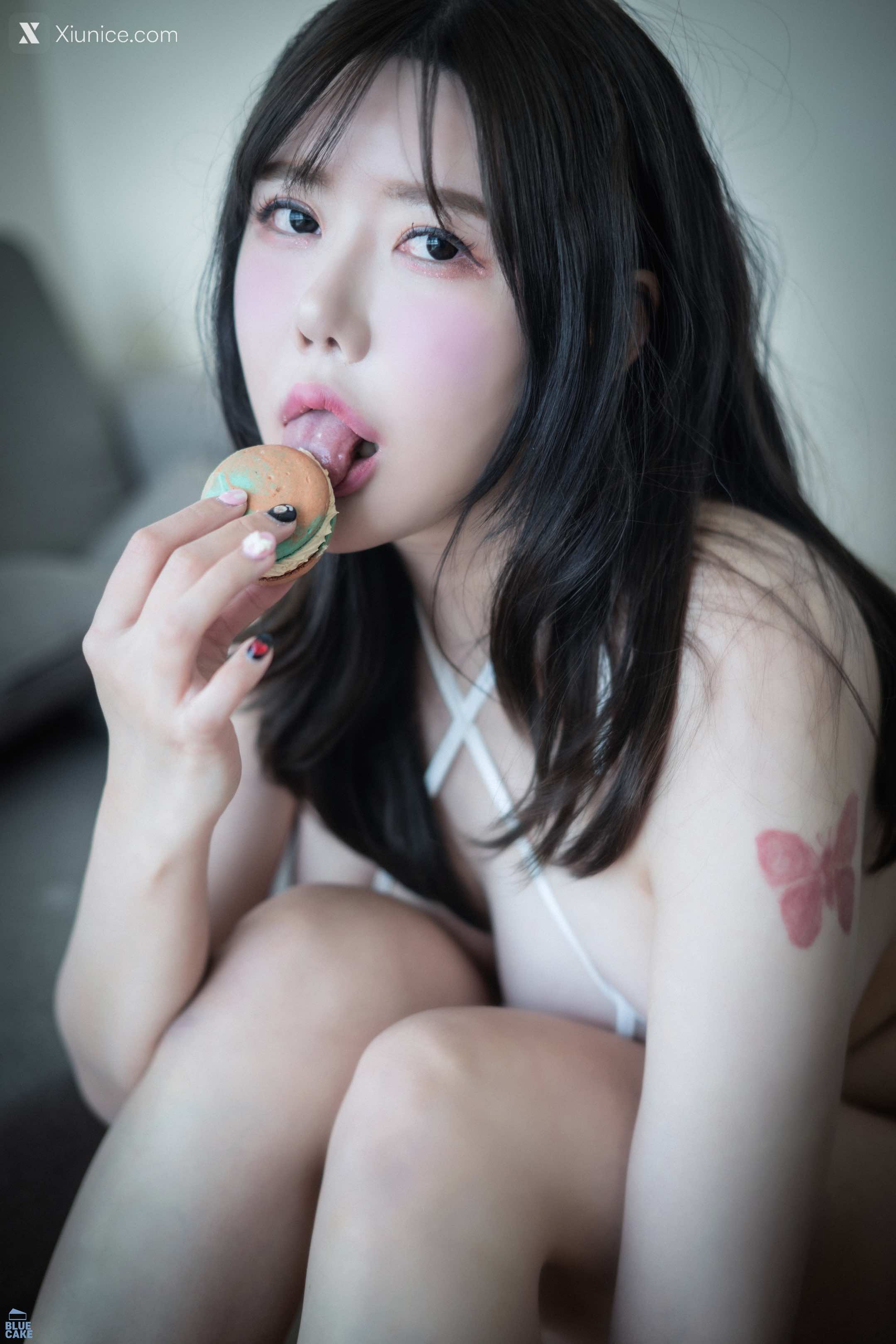 BLUECAKE SUA (지수아) Vol.05 Nude Bikini White (RED+) 50