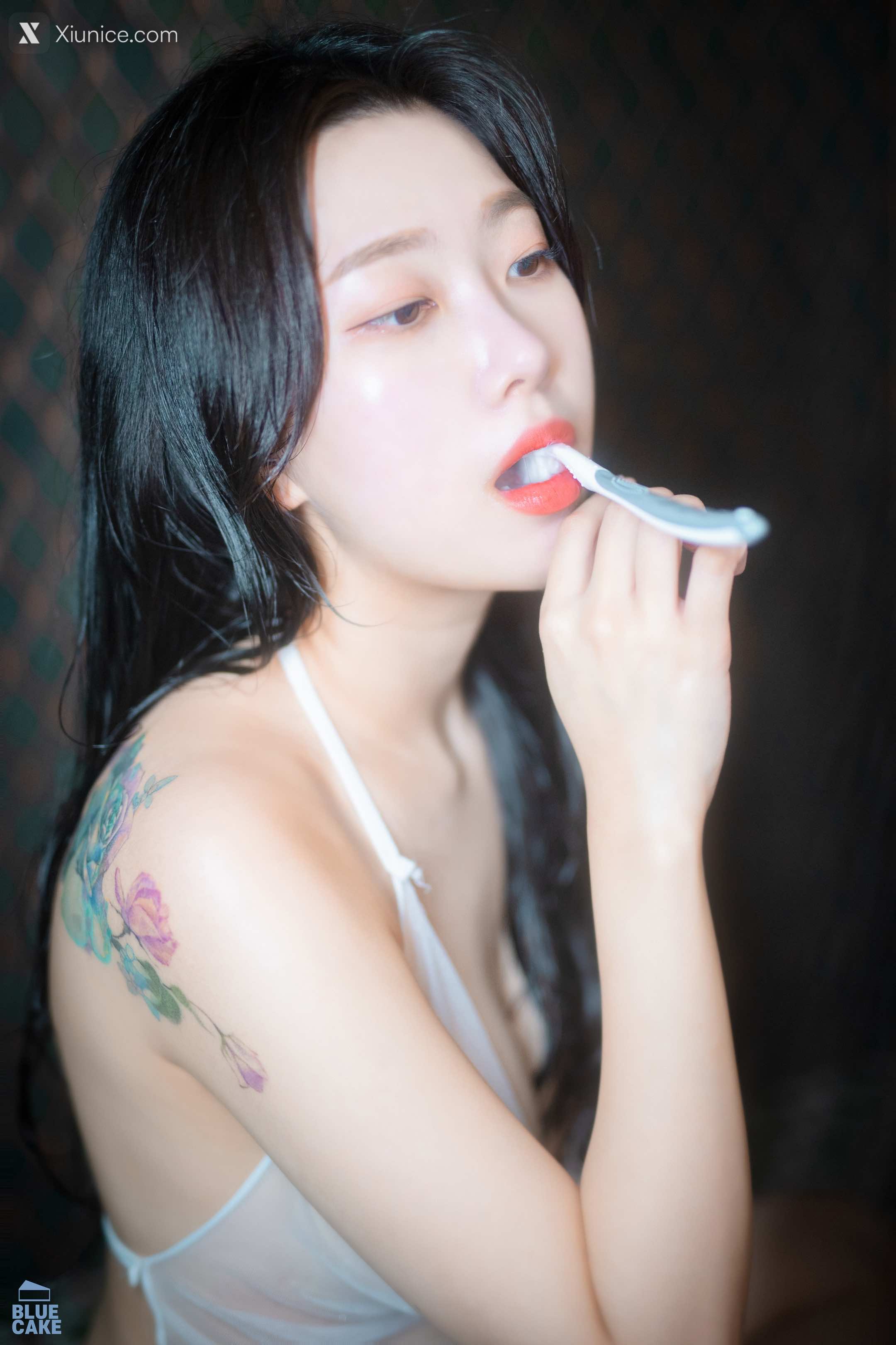 BLUECAKE Shaany Wet 217