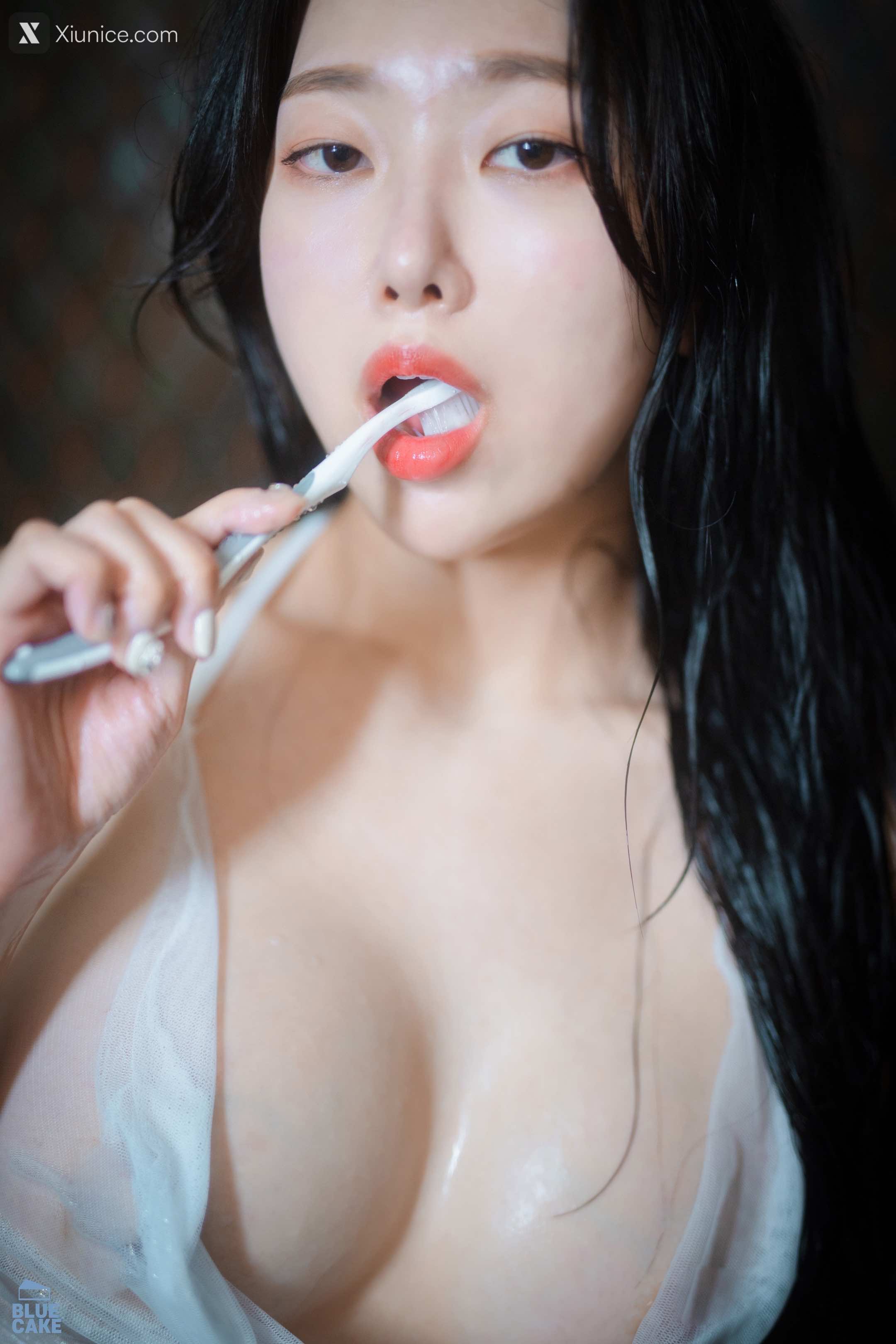 BLUECAKE Shaany Wet 223