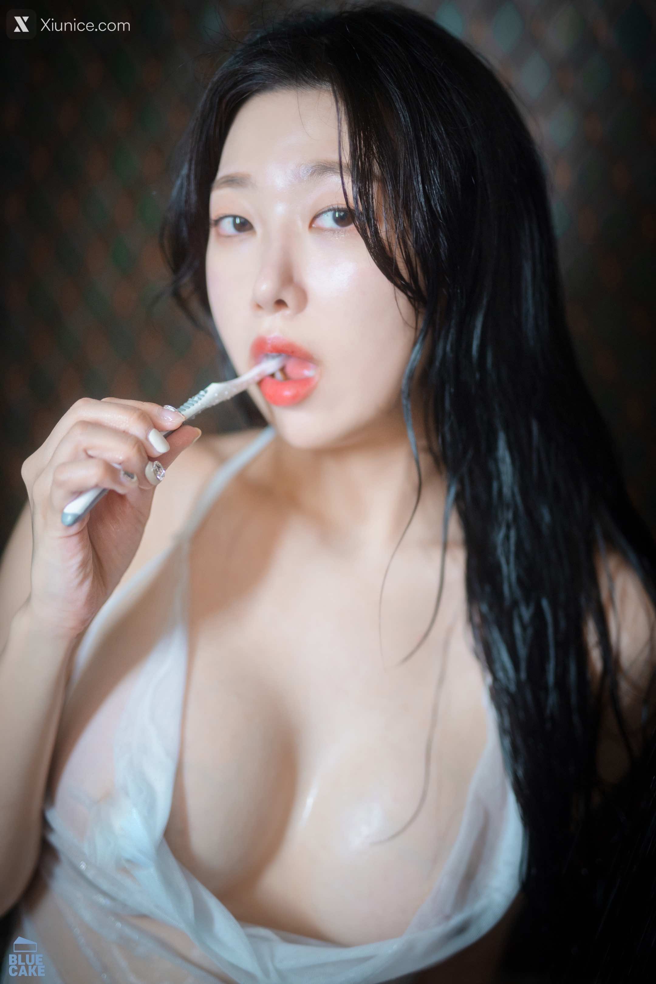 BLUECAKE Shaany Wet 224