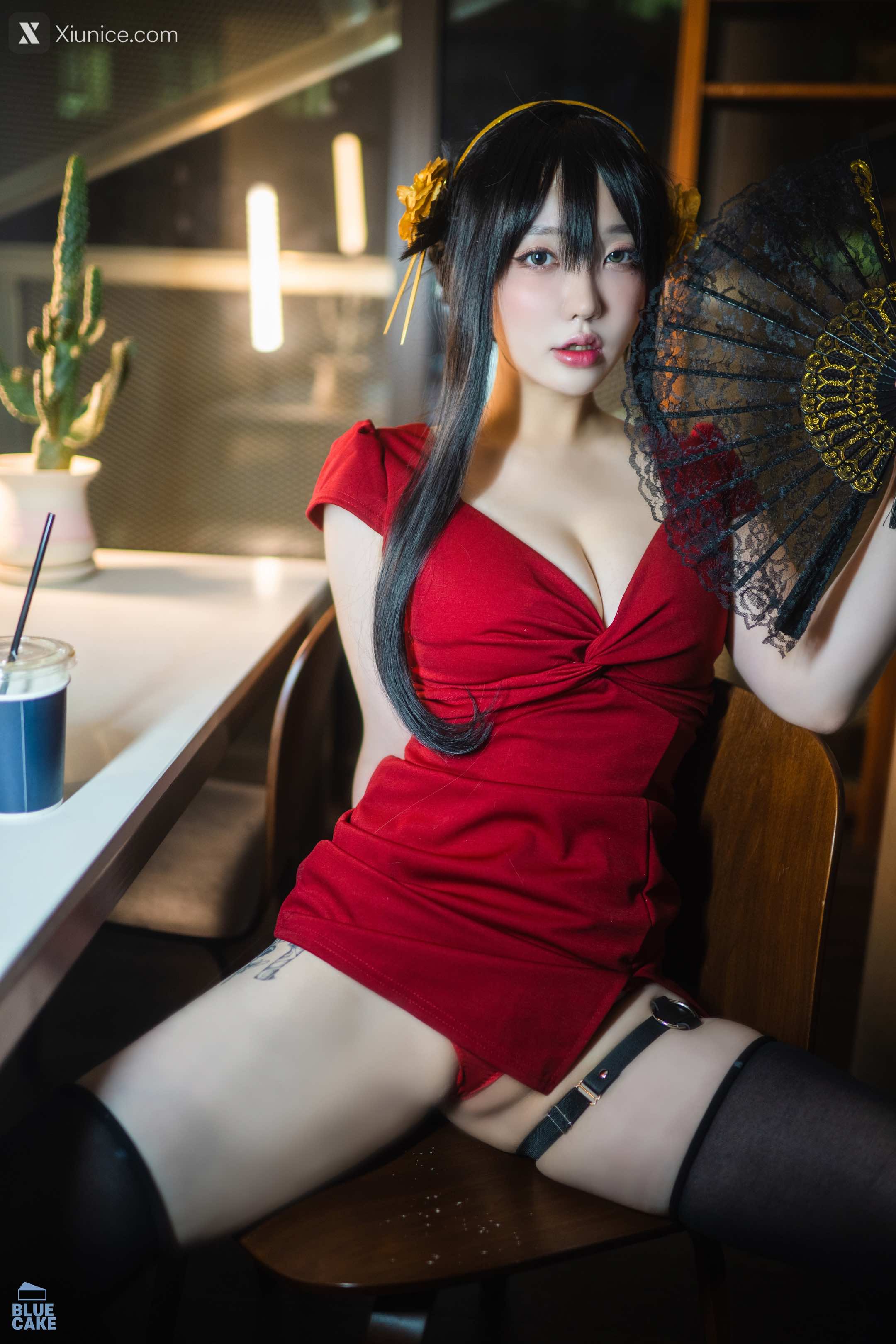 BLUECAKE Son Ye Eun (손예은) Black Rose RED+ 108