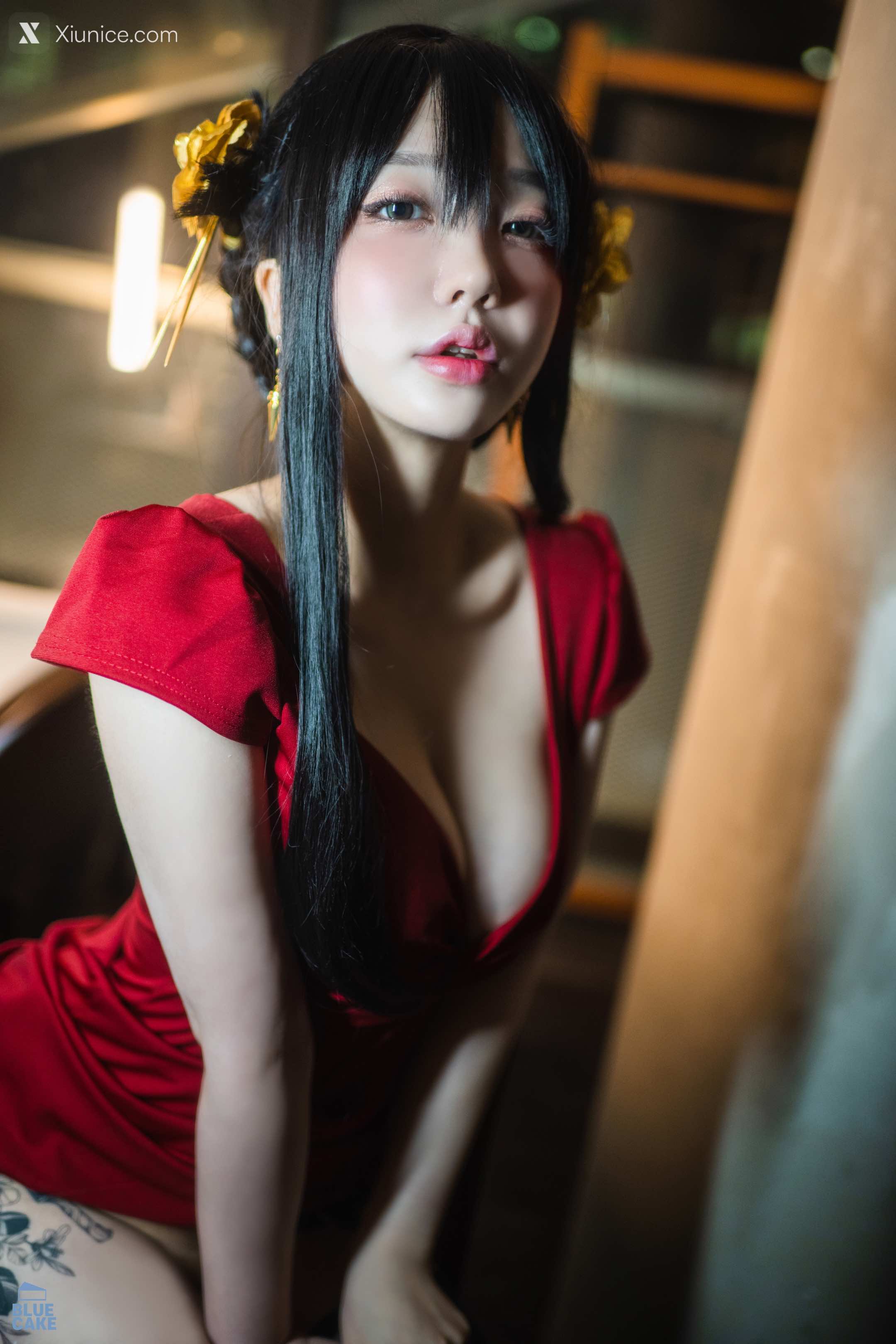 BLUECAKE Son Ye Eun (손예은) Black Rose RED+ 111