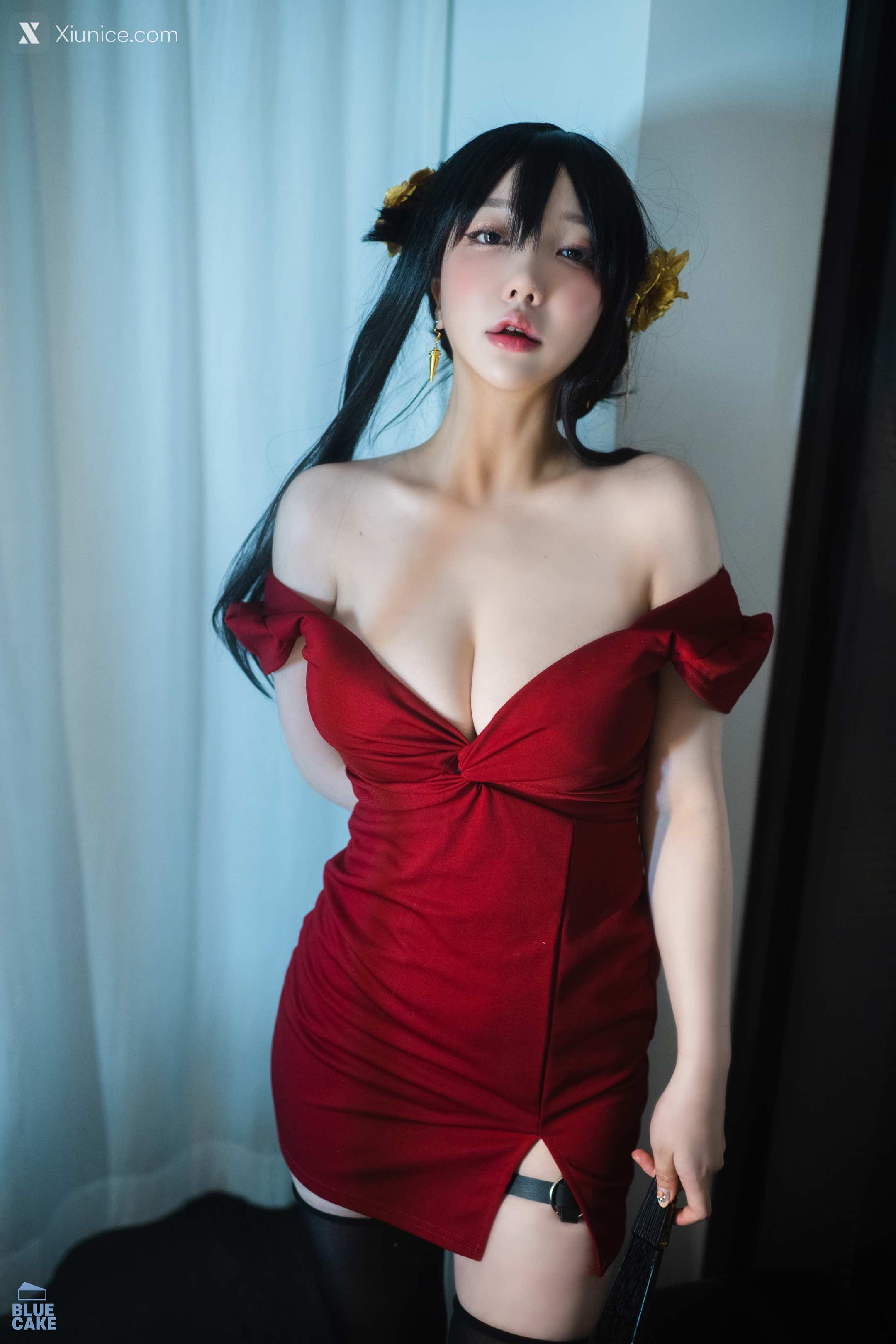 BLUECAKE Son Ye Eun (손예은) Black Rose RED+ 119