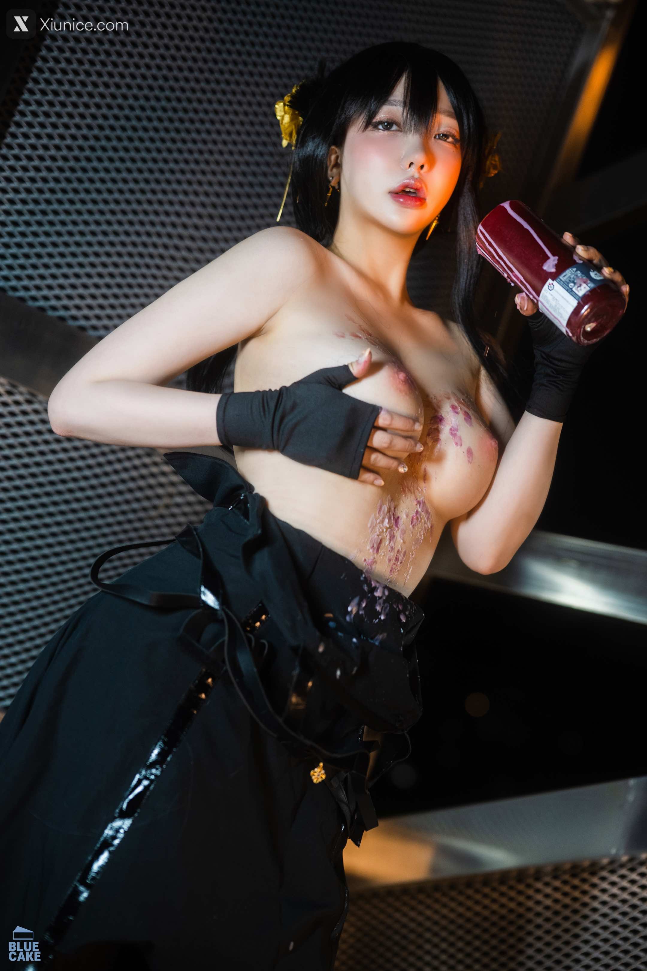 BLUECAKE Son Ye Eun (손예은) Black Rose RED+ 79