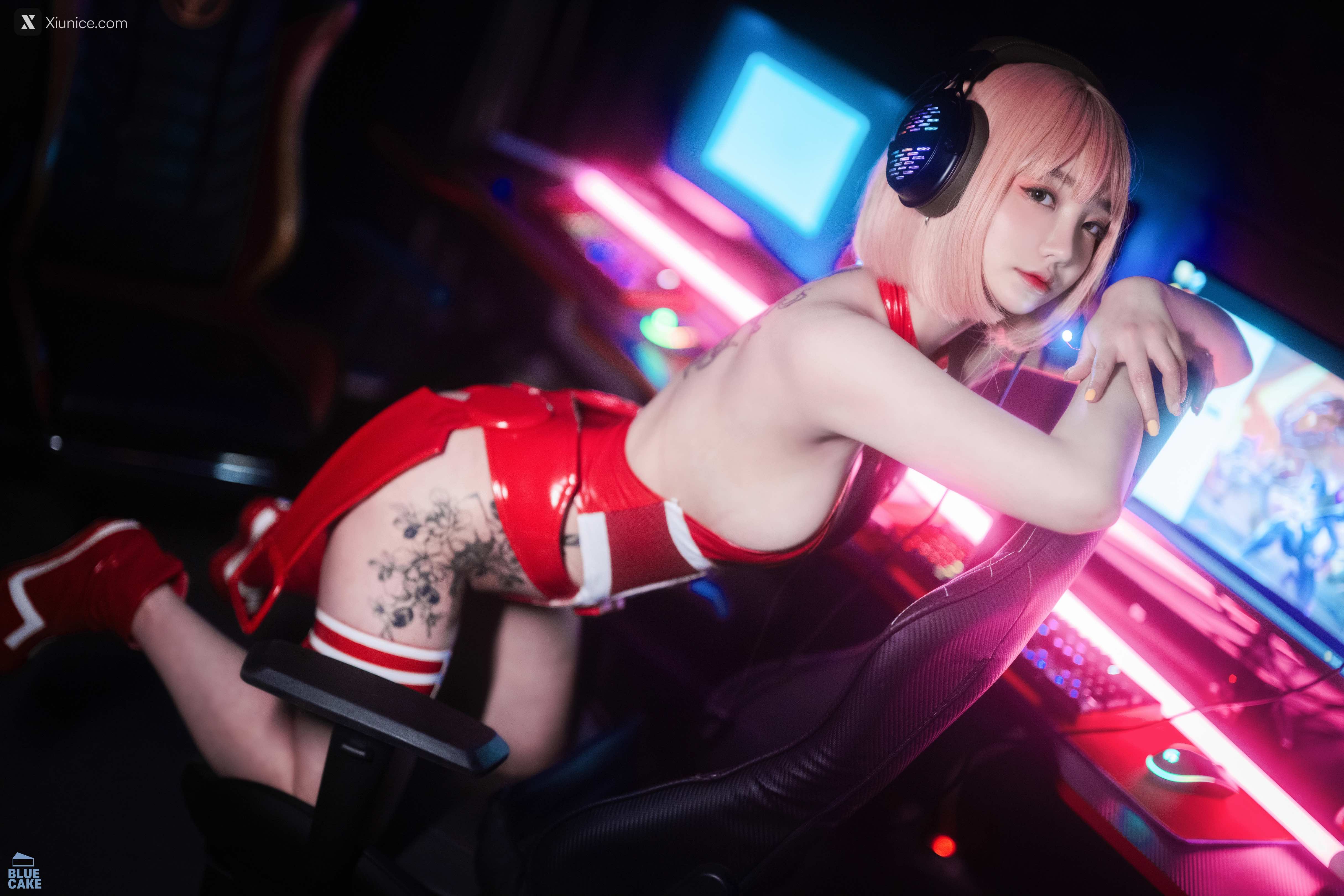BLUECAKE Son Ye Eun (손예은) Code 002 Mini 1
