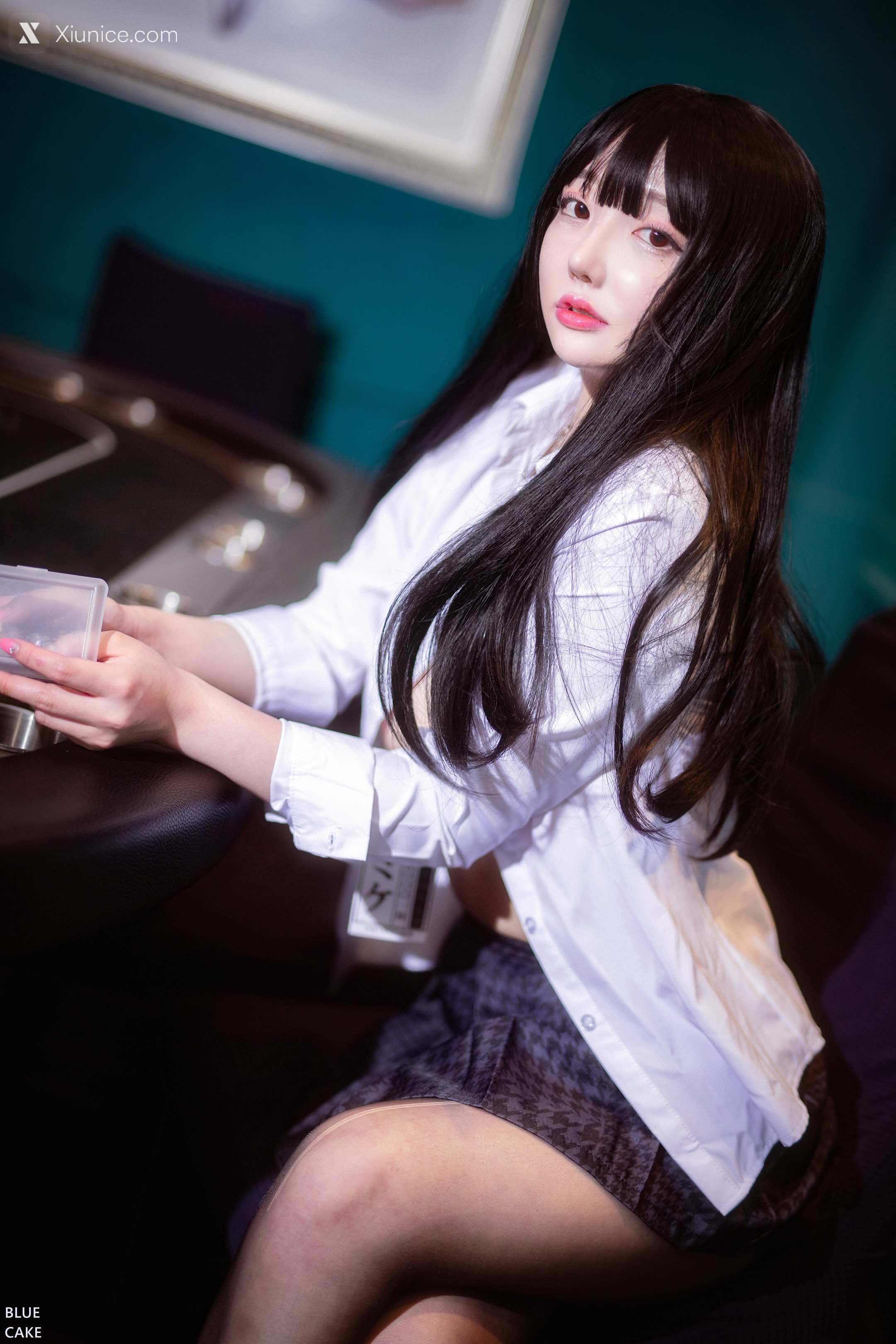 BLUECAKE Son Ye Eun (손예은) Hardcore Gambling 35