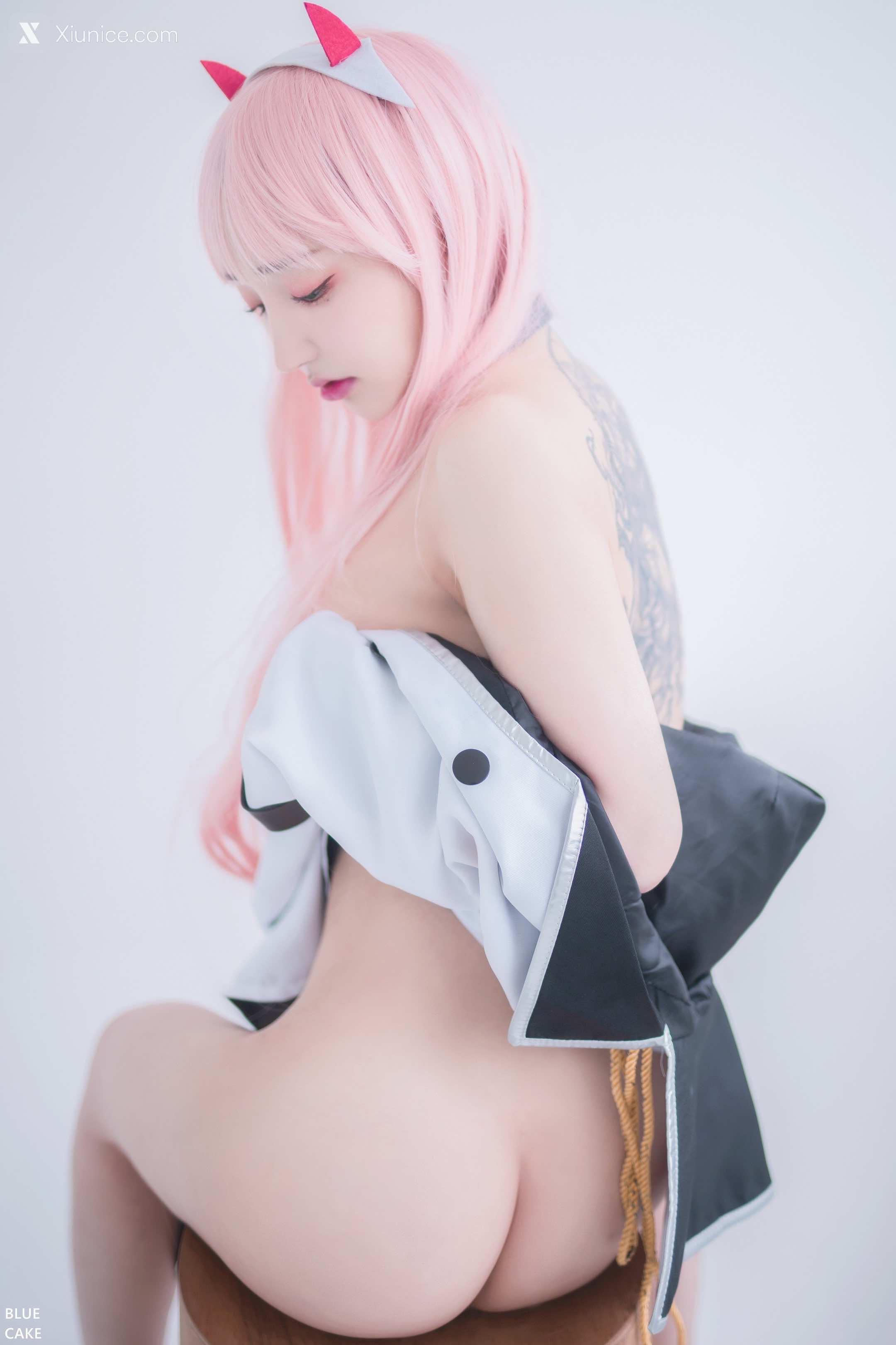BLUECAKE Son Ye Eun (손예은) IN THE SEXXY 002 120