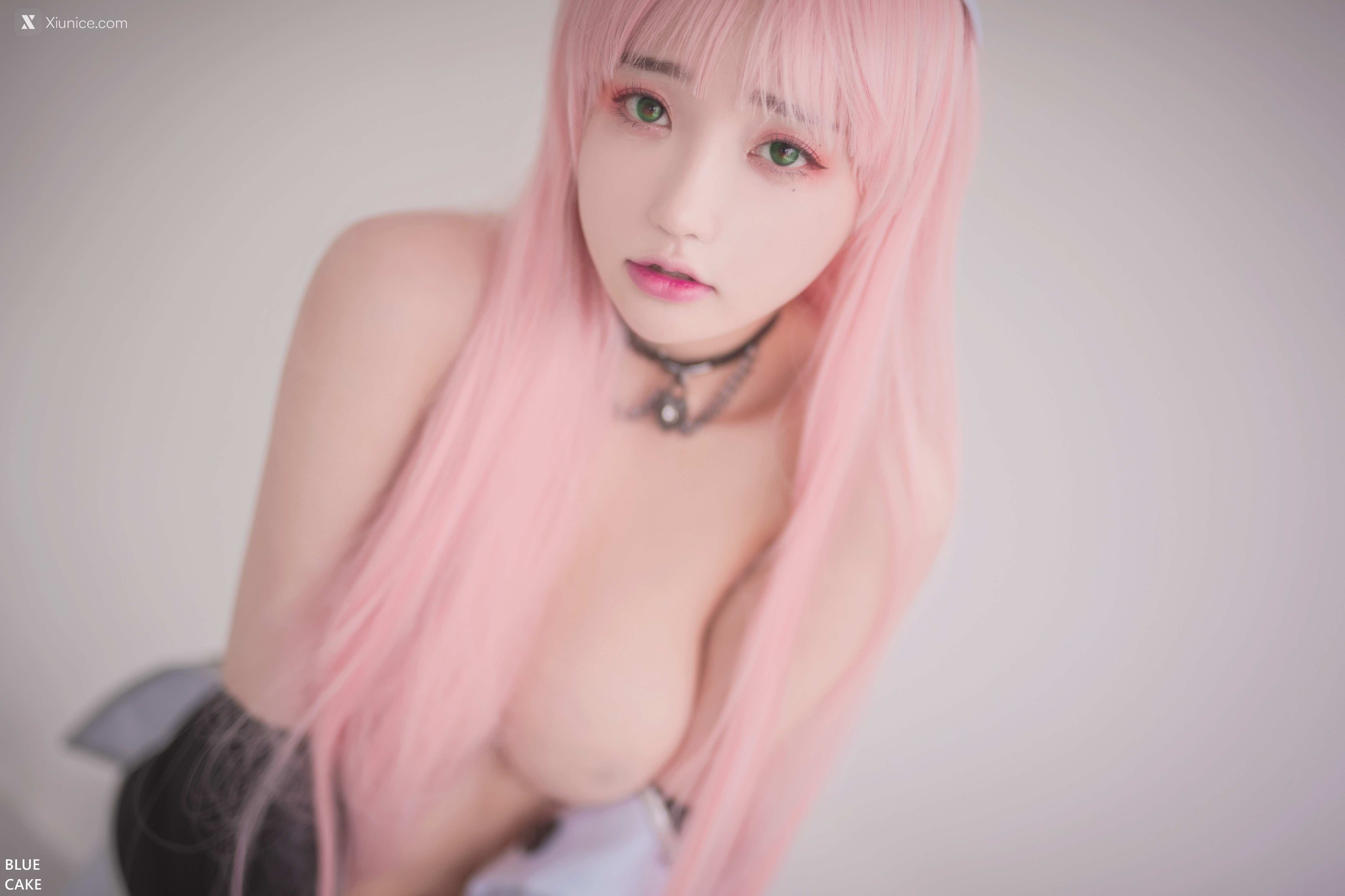 BLUECAKE Son Ye Eun (손예은) IN THE SEXXY 002 127