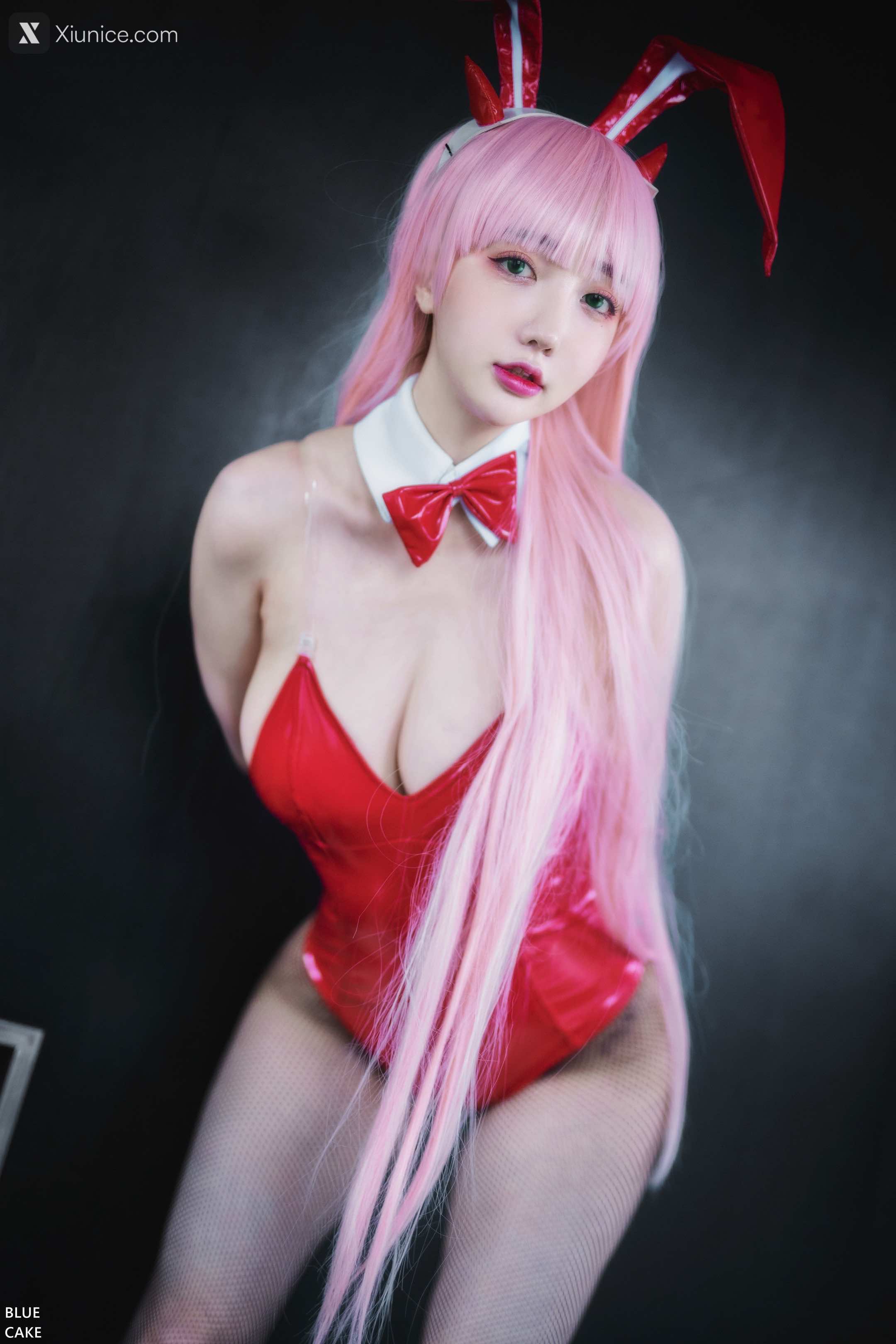 BLUECAKE Son Ye Eun (손예은) IN THE SEXXY 002 16