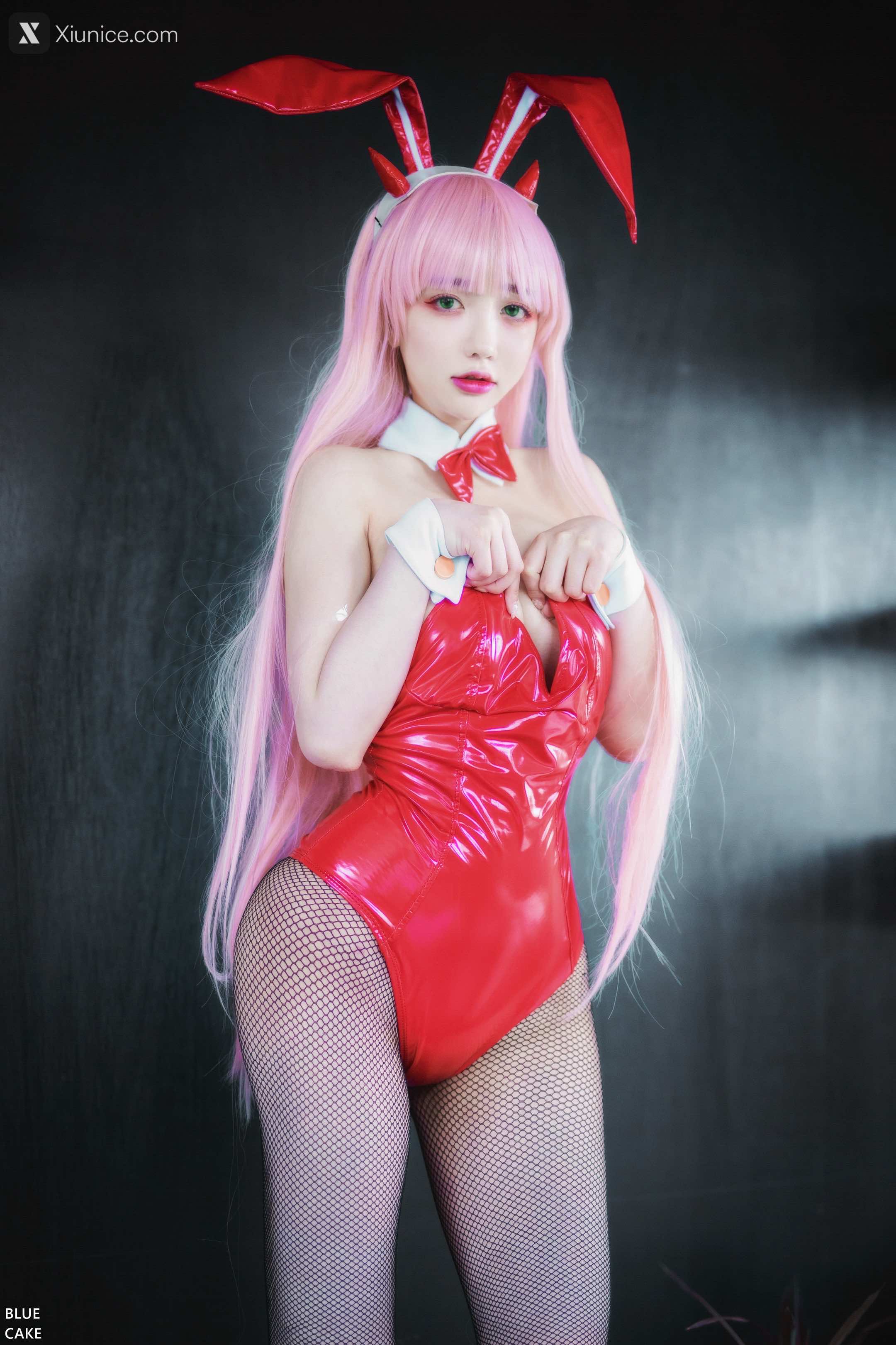 BLUECAKE Son Ye Eun (손예은) IN THE SEXXY 002 39