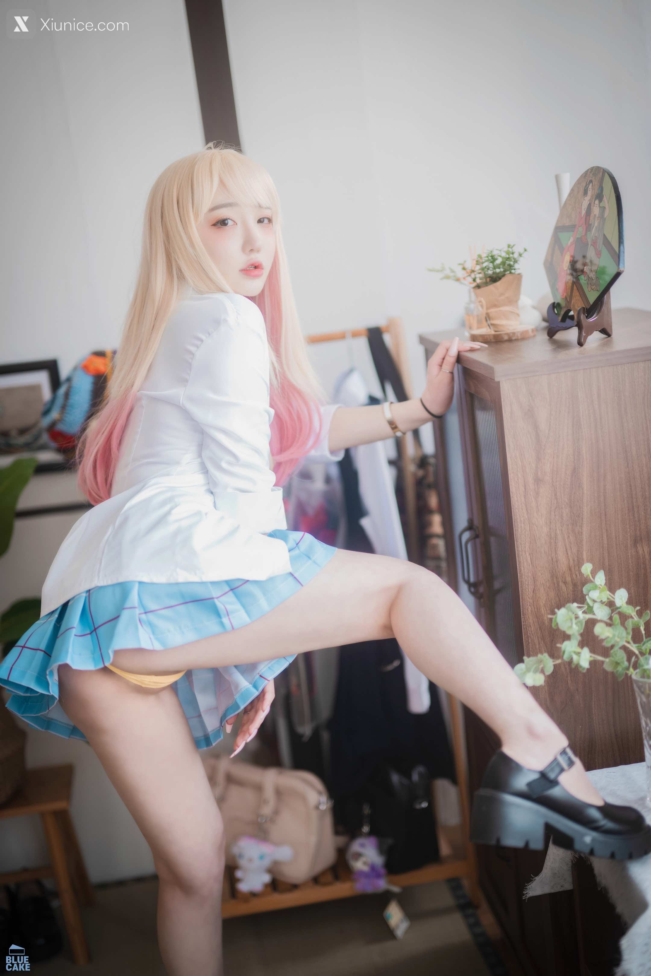 BLUECAKE Son Ye Eun (손예은) Marin Kitagawa WHITE Ver 30