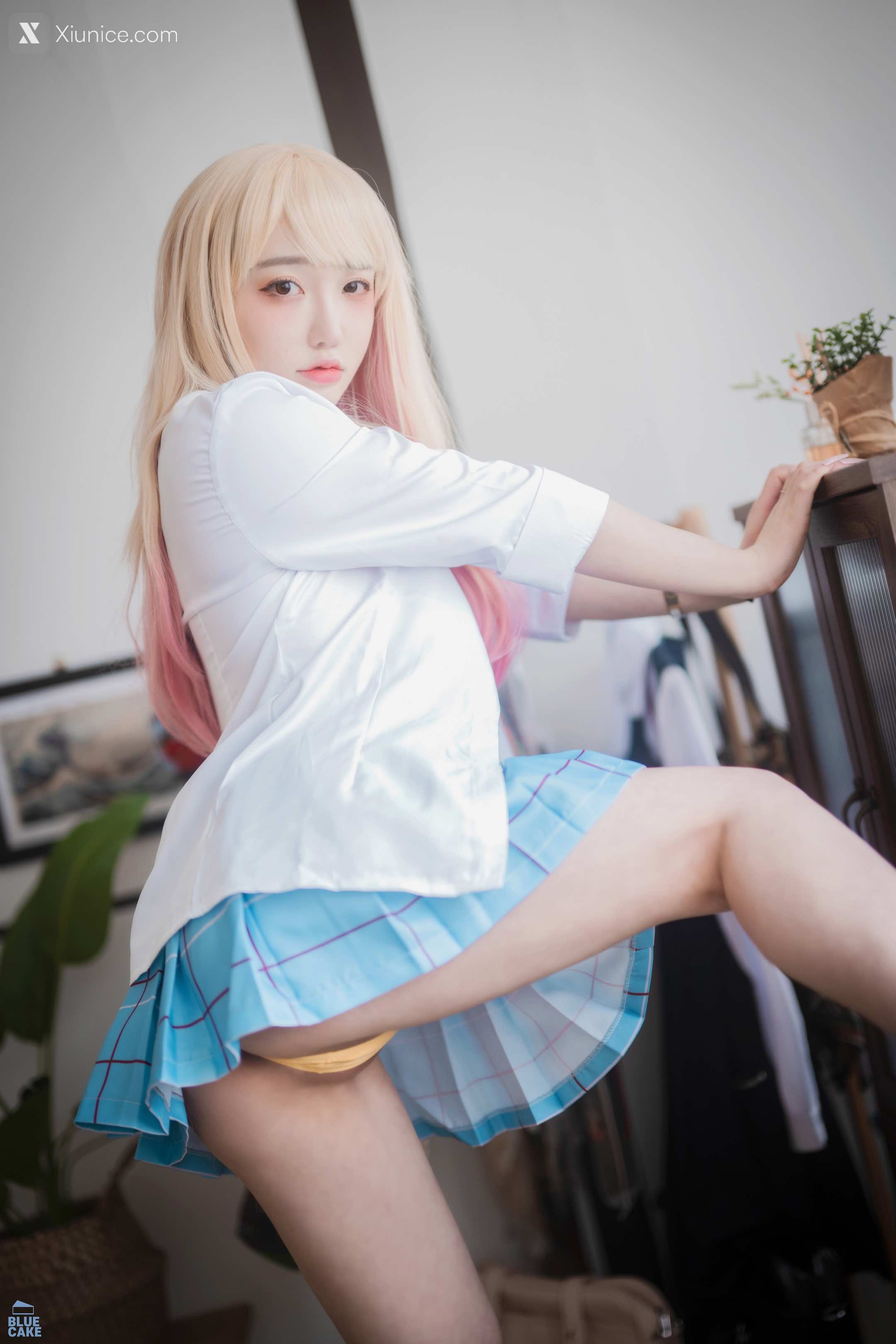 BLUECAKE Son Ye Eun (손예은) Marin Kitagawa WHITE Ver 32