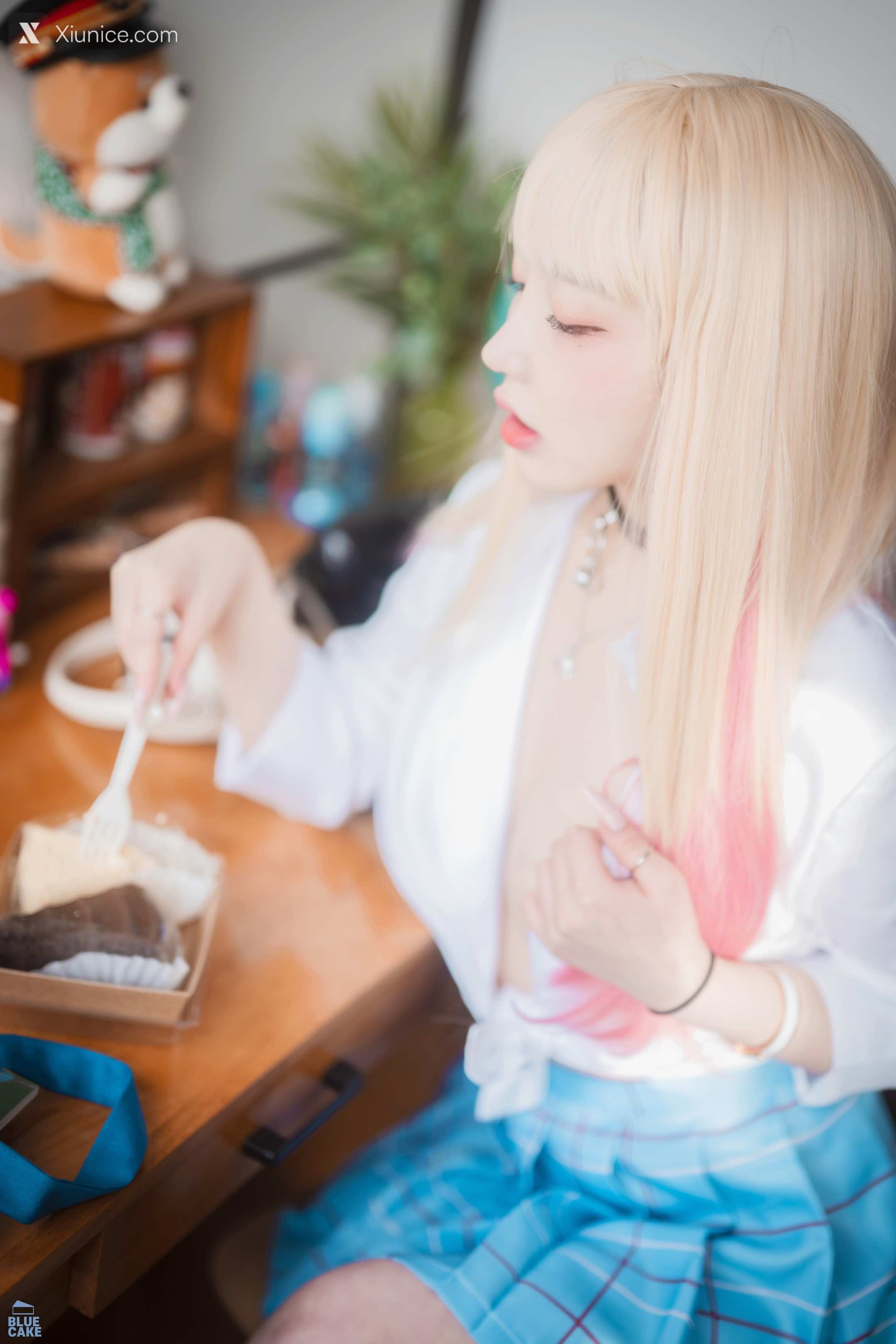 BLUECAKE Son Ye Eun (손예은) Marin Kitagawa WHITE Ver 46