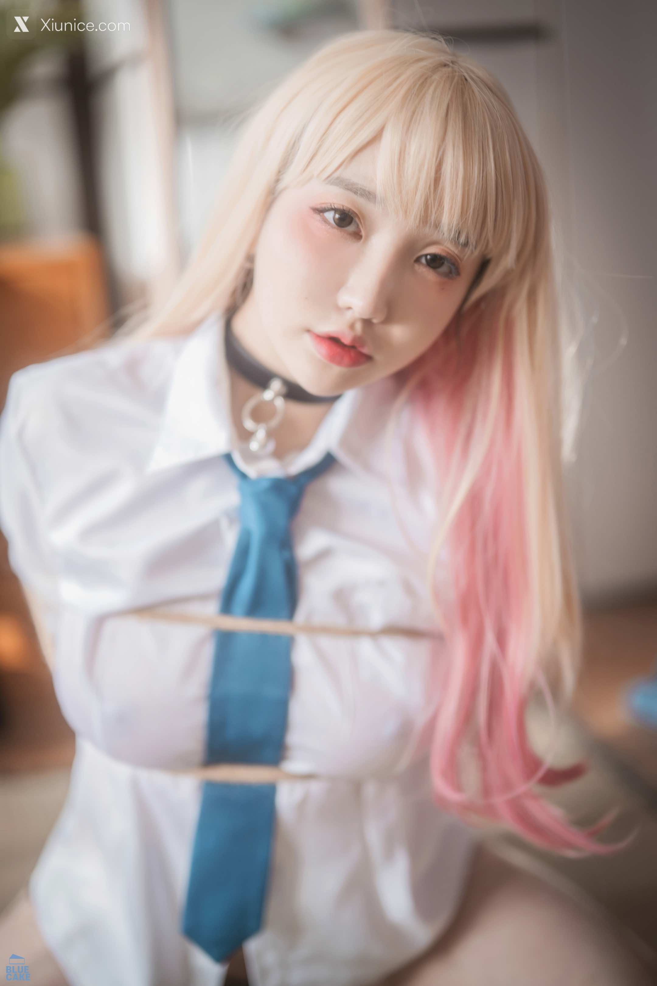 BLUECAKE Son Ye Eun (손예은) Marin Kitagawa WHITE Ver 70