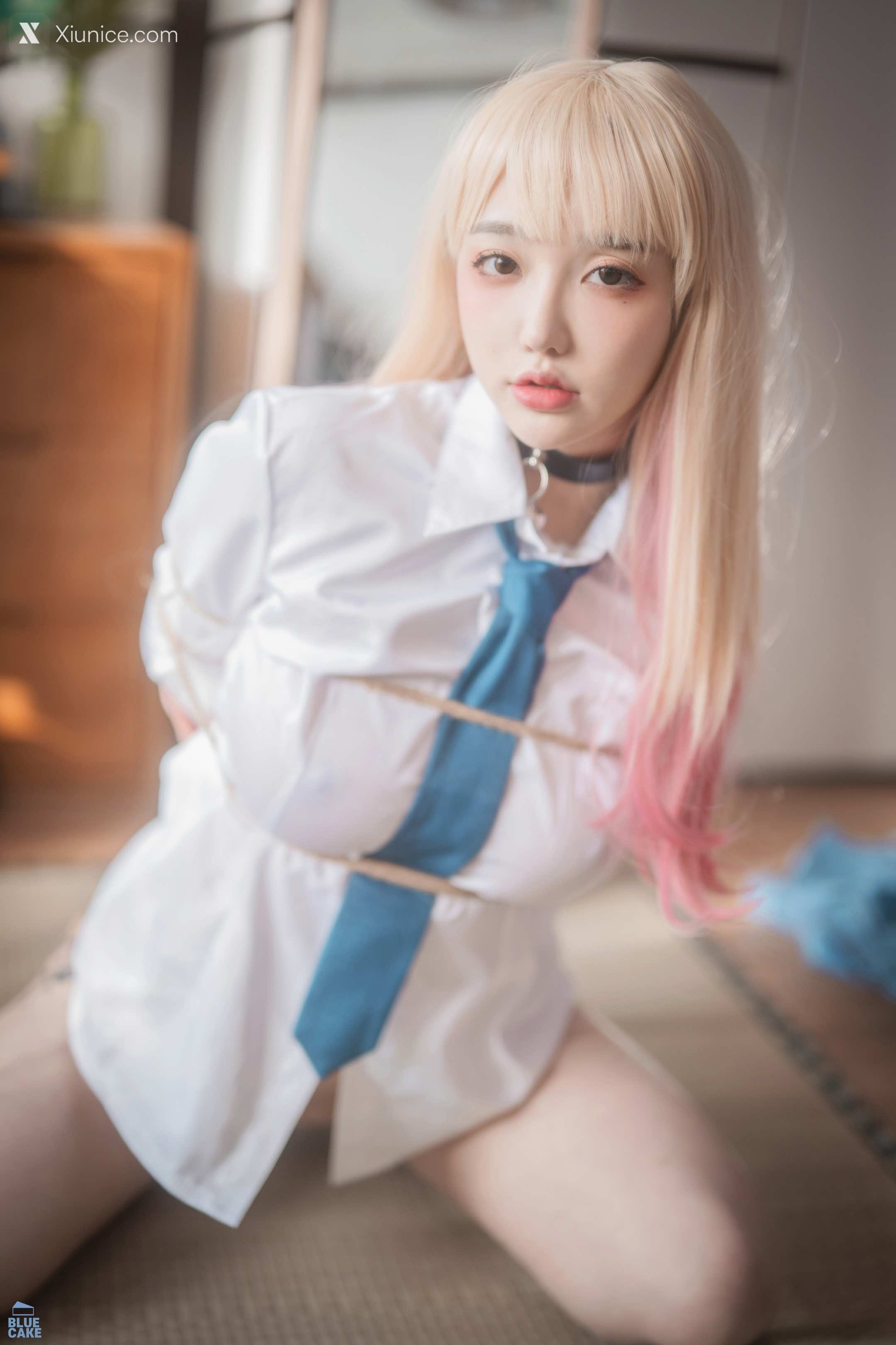 BLUECAKE Son Ye Eun (손예은) Marin Kitagawa WHITE Ver 71