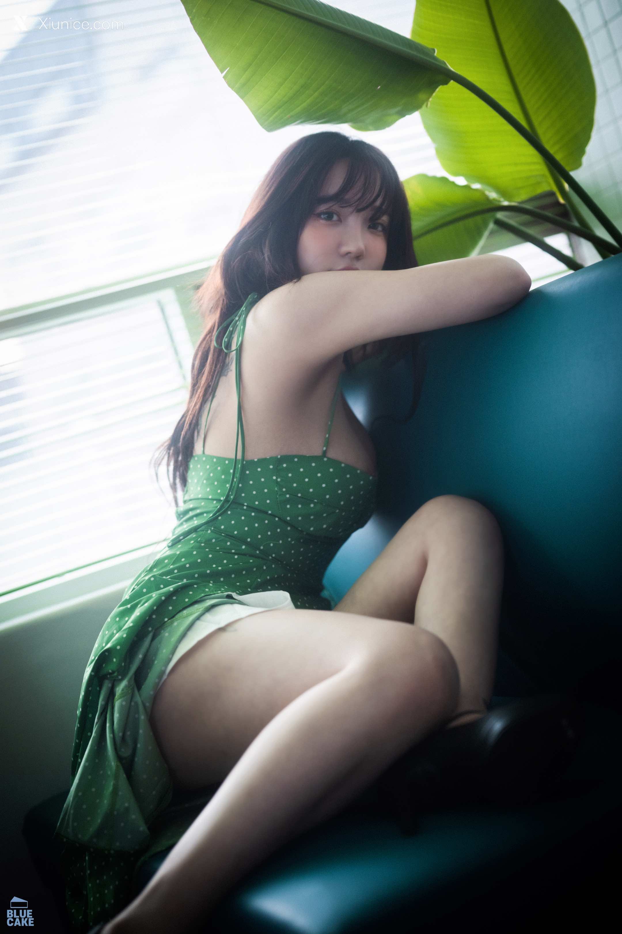 BLUECAKE Son Ye Eun (손예은) Nothing RED 20