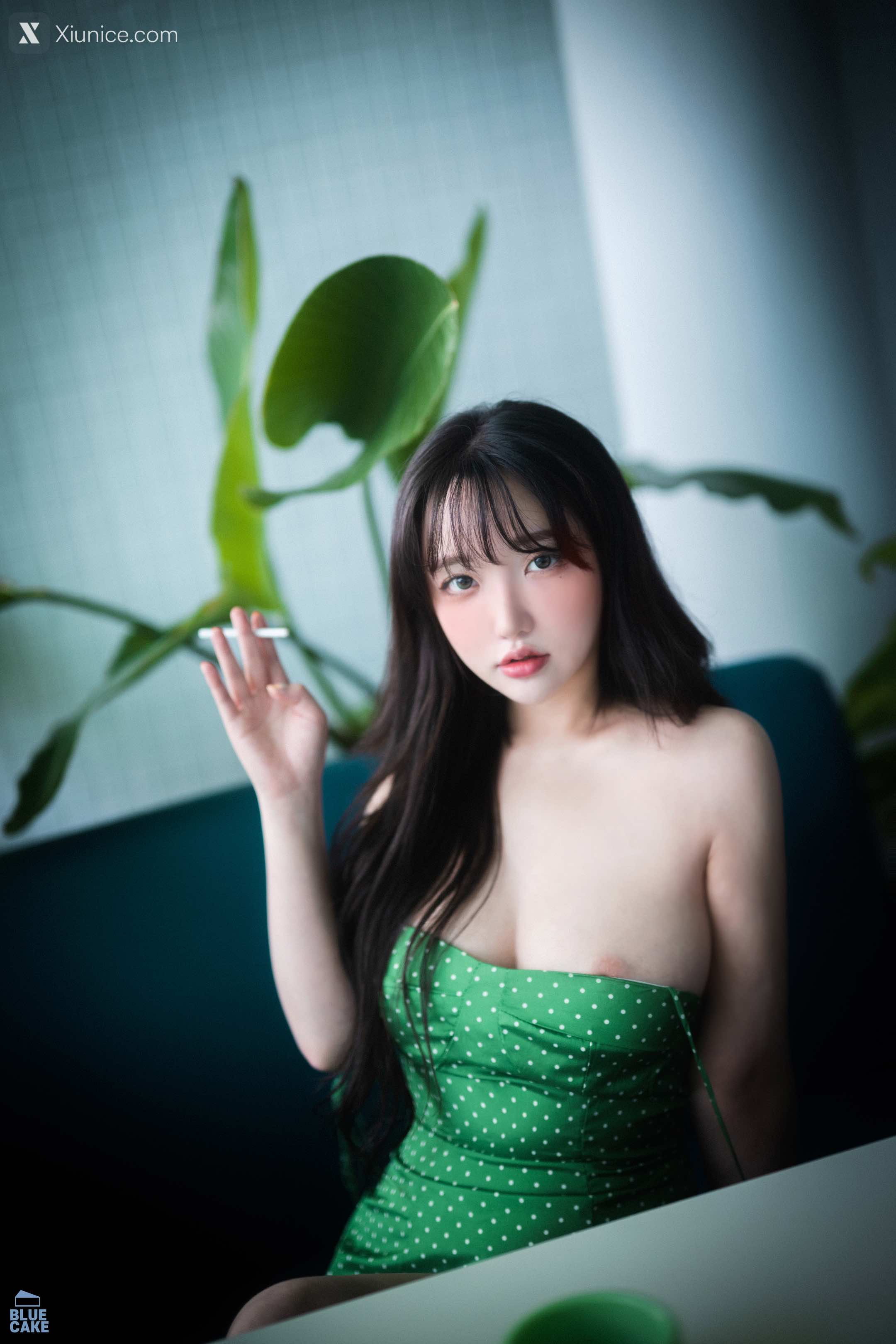 BLUECAKE Son Ye Eun (손예은) Nothing RED 8