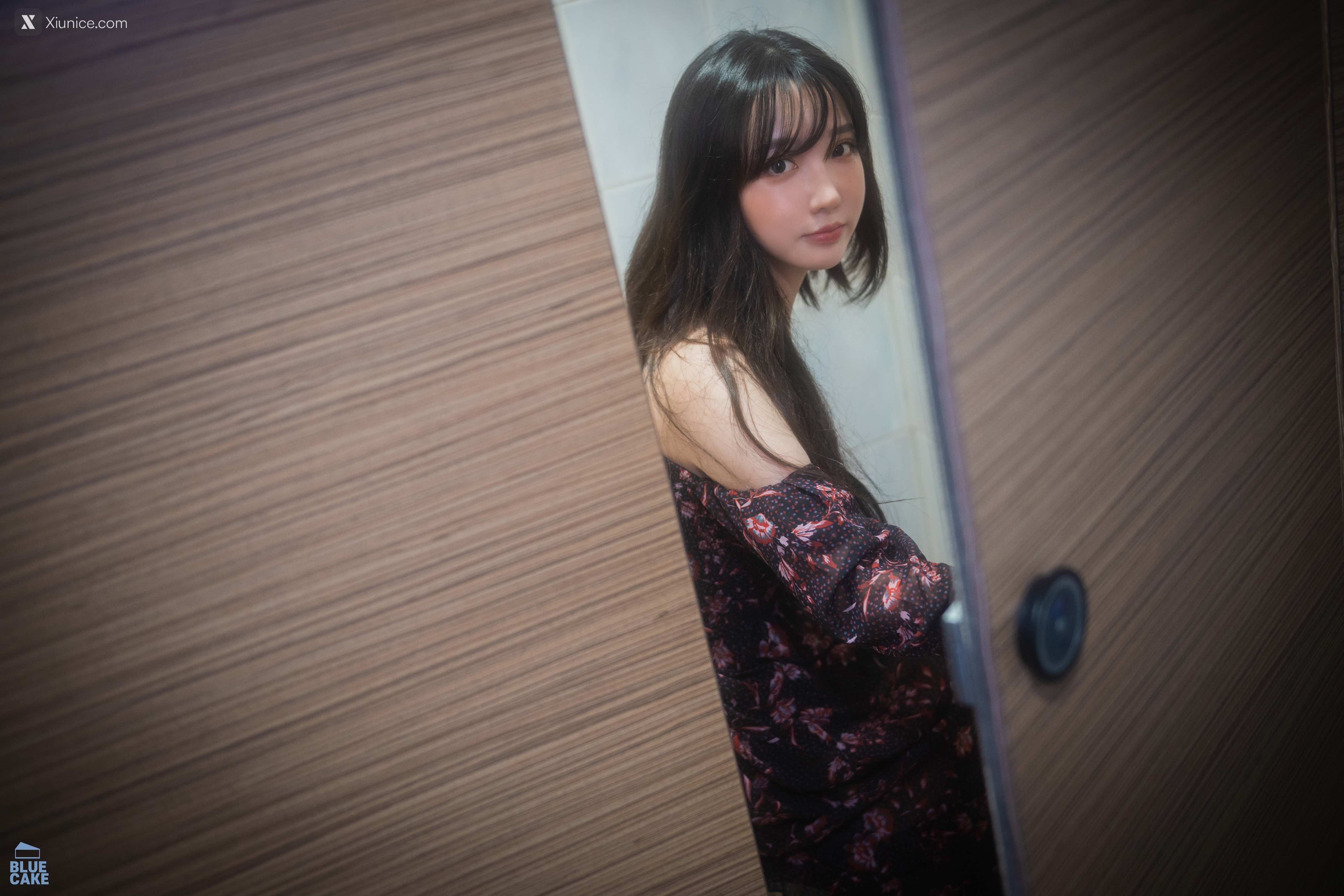 BLUECAKE Son Ye Eun (손예은) Nothing WHITE 6