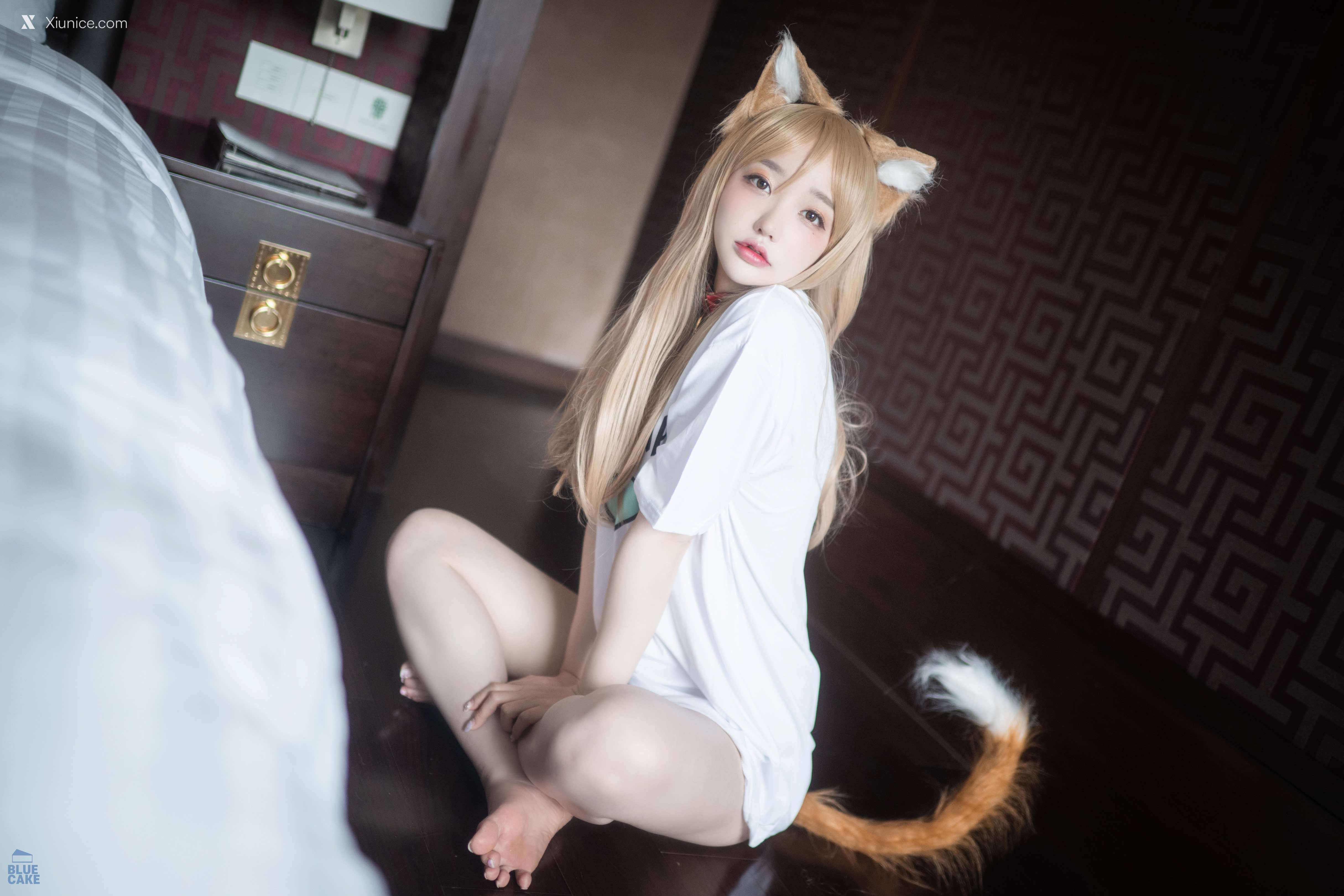 BLUECAKE Son Ye Eun (손예은) Puss Puss (+RED Ver + COSPLAY) 105