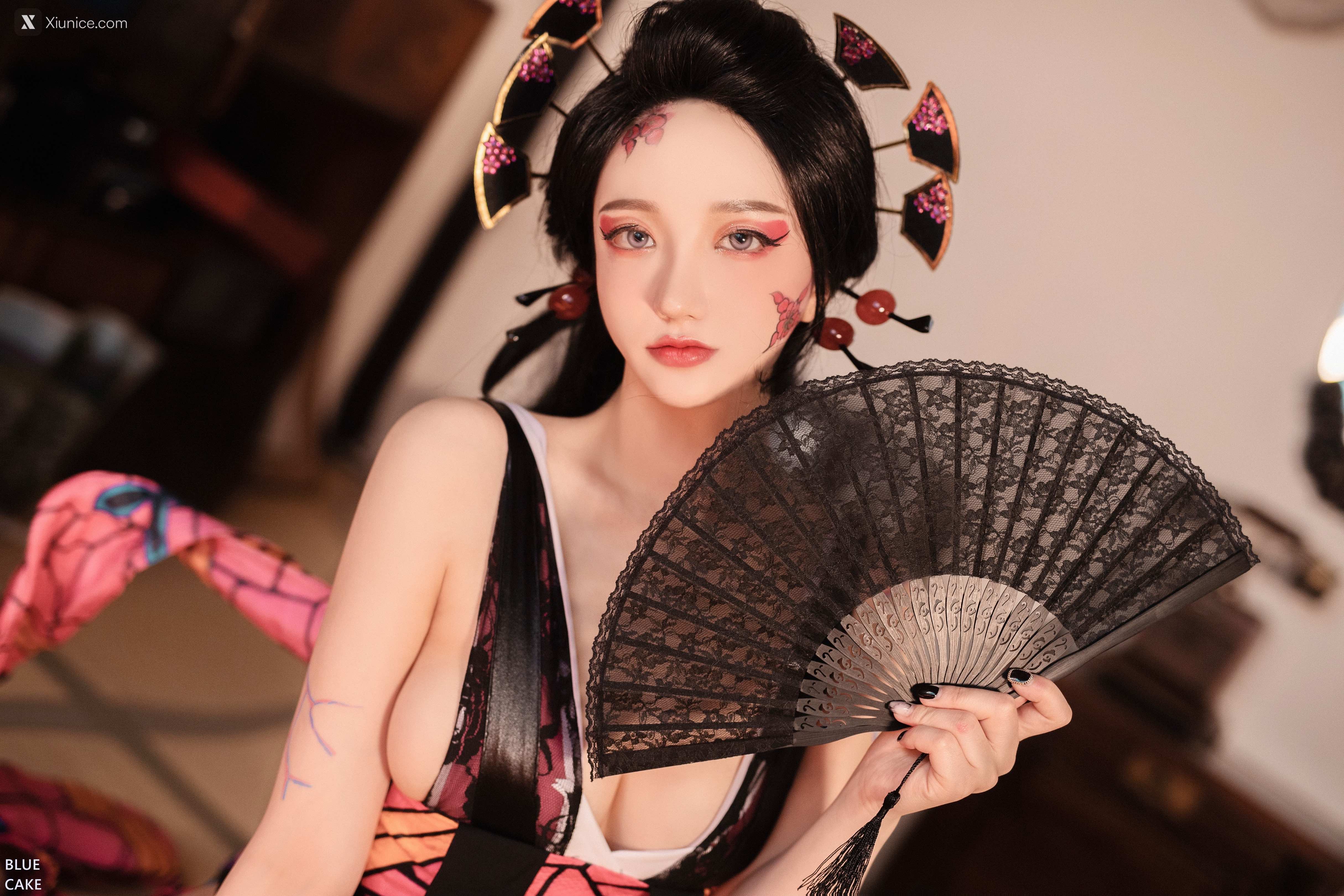 BLUECAKE Son Ye Eun (손예은) RED ONI 43