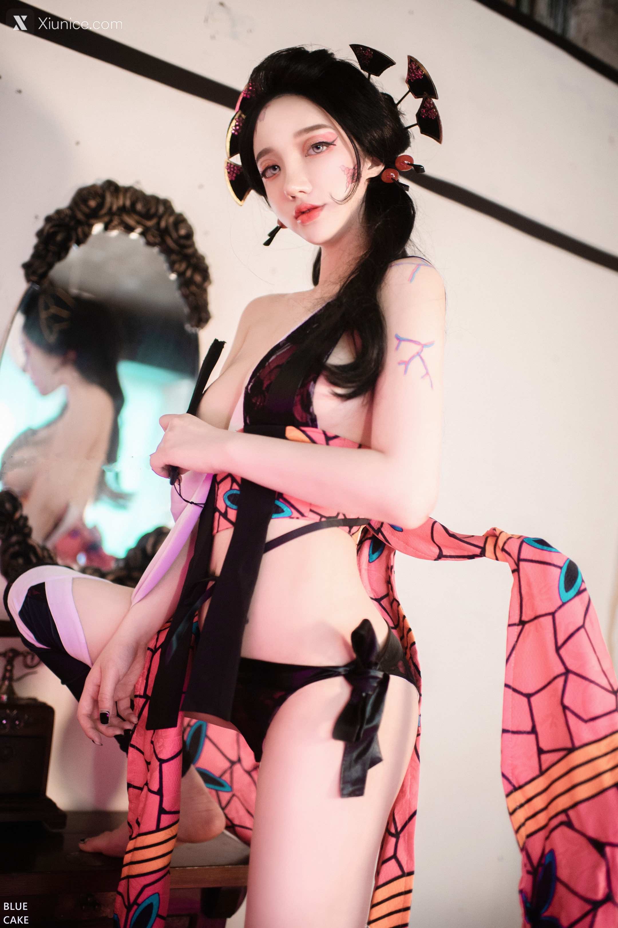 BLUECAKE Son Ye Eun (손예은) RED ONI 44