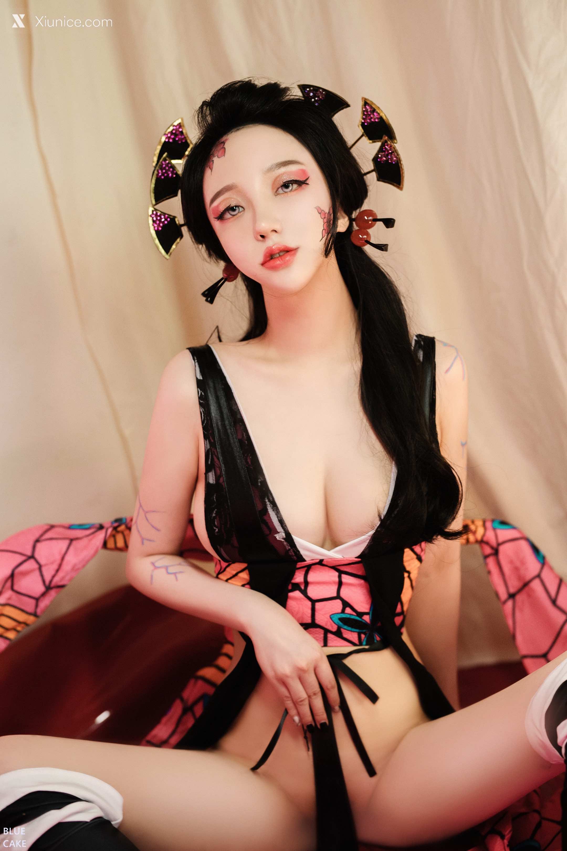 BLUECAKE Son Ye Eun (손예은) RED ONI 60
