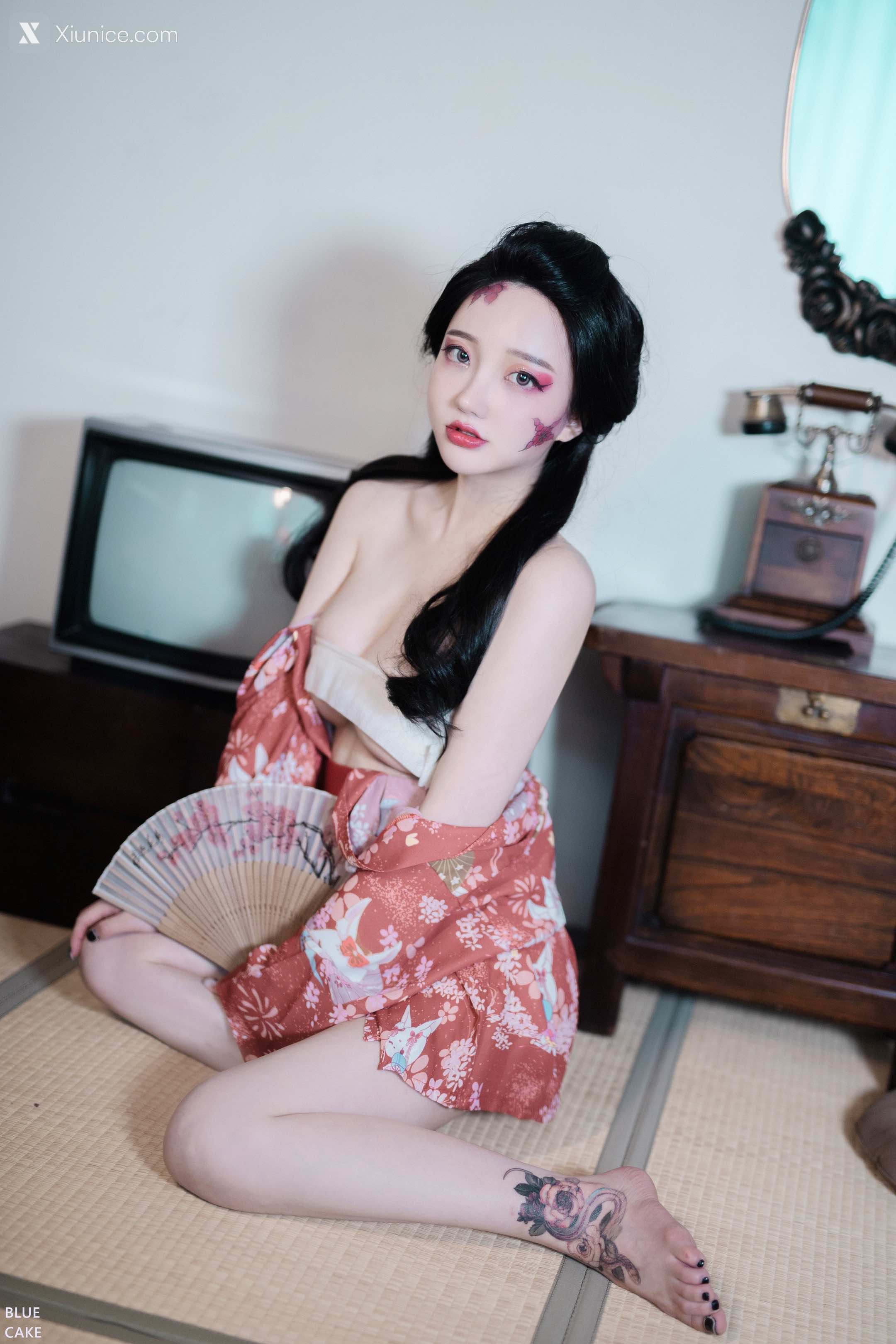 BLUECAKE Son Ye Eun (손예은) RED ONI 85