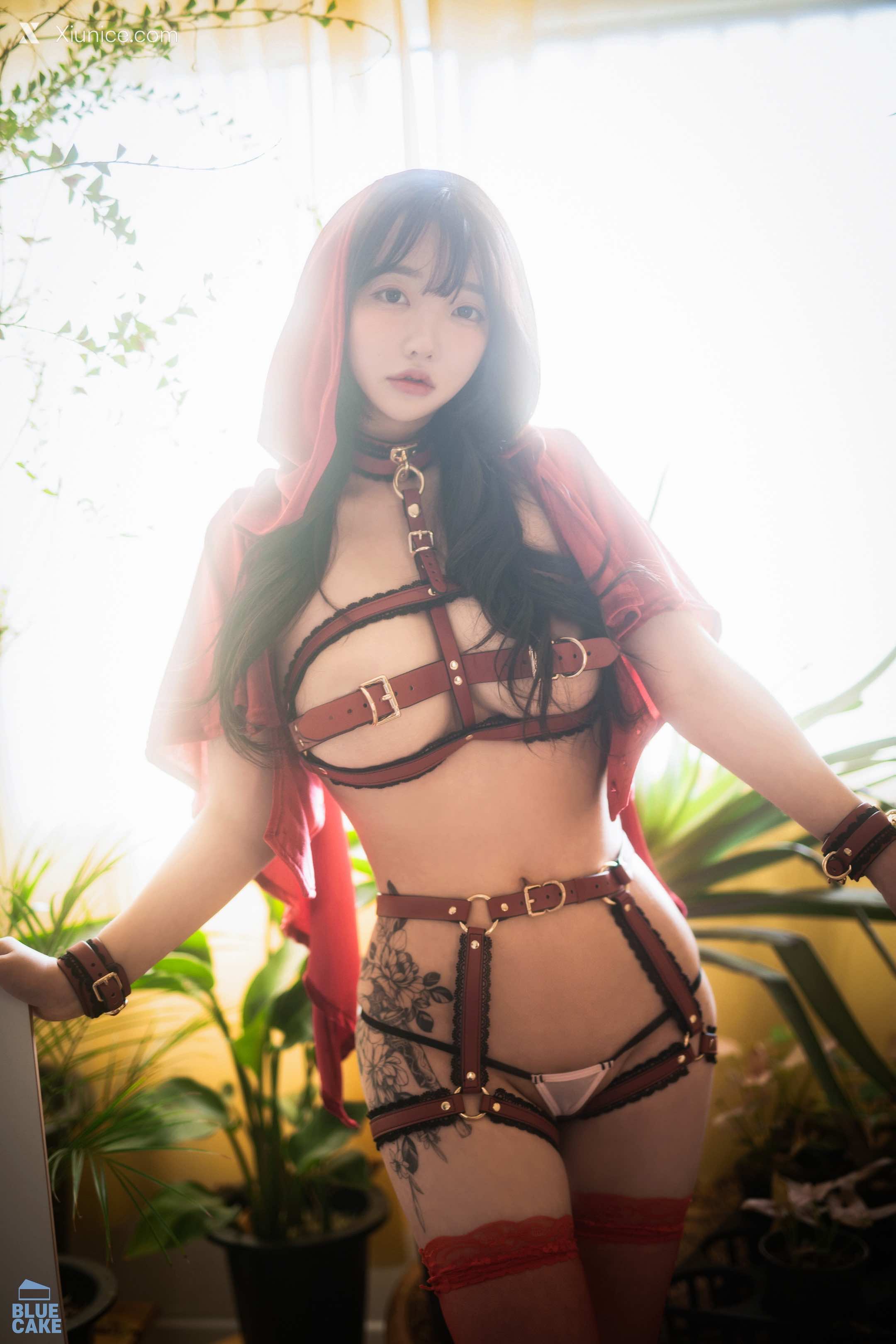 BLUECAKE Son Ye Eun (손예은) REDHOOD SM 27