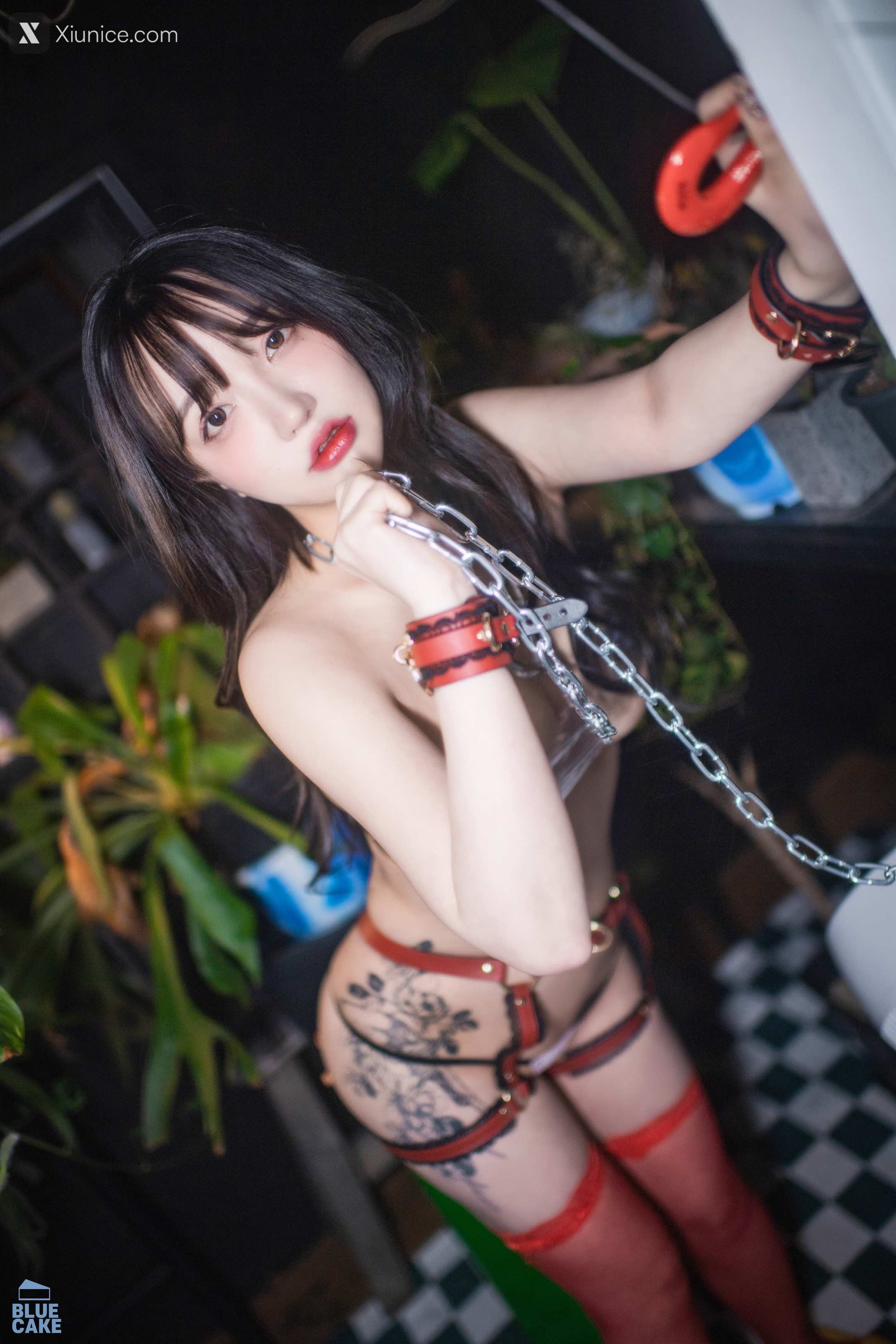 BLUECAKE Son Ye Eun (손예은) REDHOOD SM 33