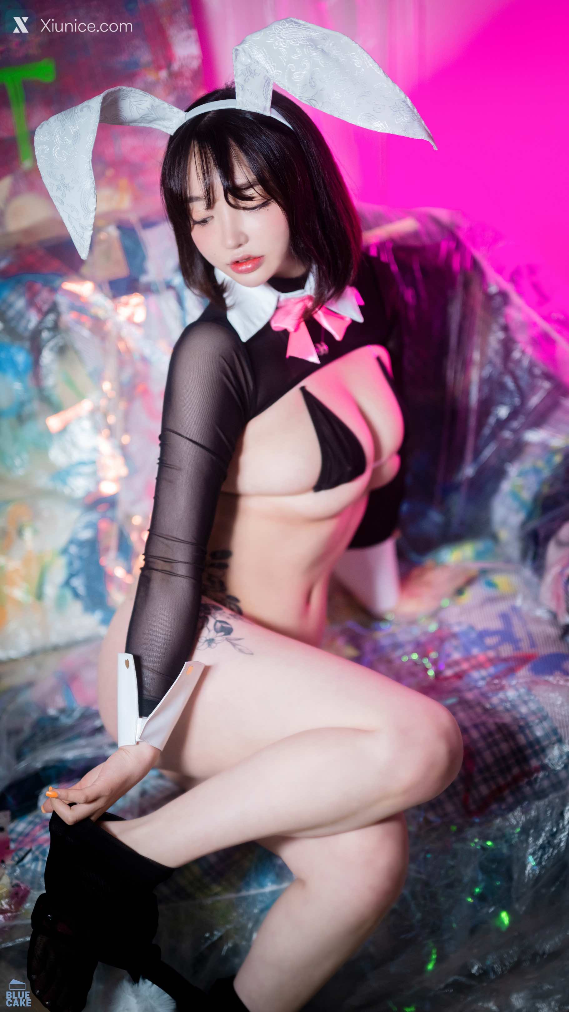 BLUECAKE Son Ye Eun (손예은) Reverse Bunny Girl 2