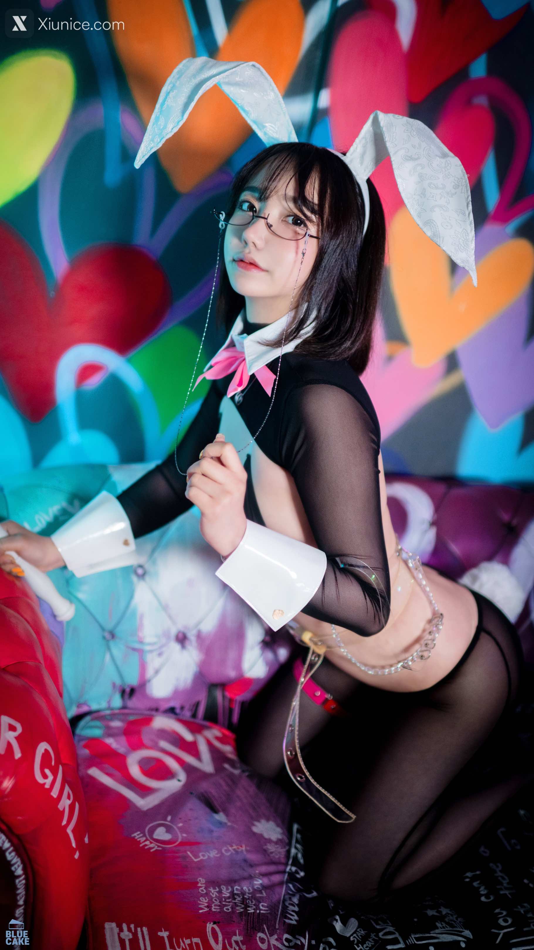 BLUECAKE Son Ye Eun (손예은) Reverse Bunny Girl 79